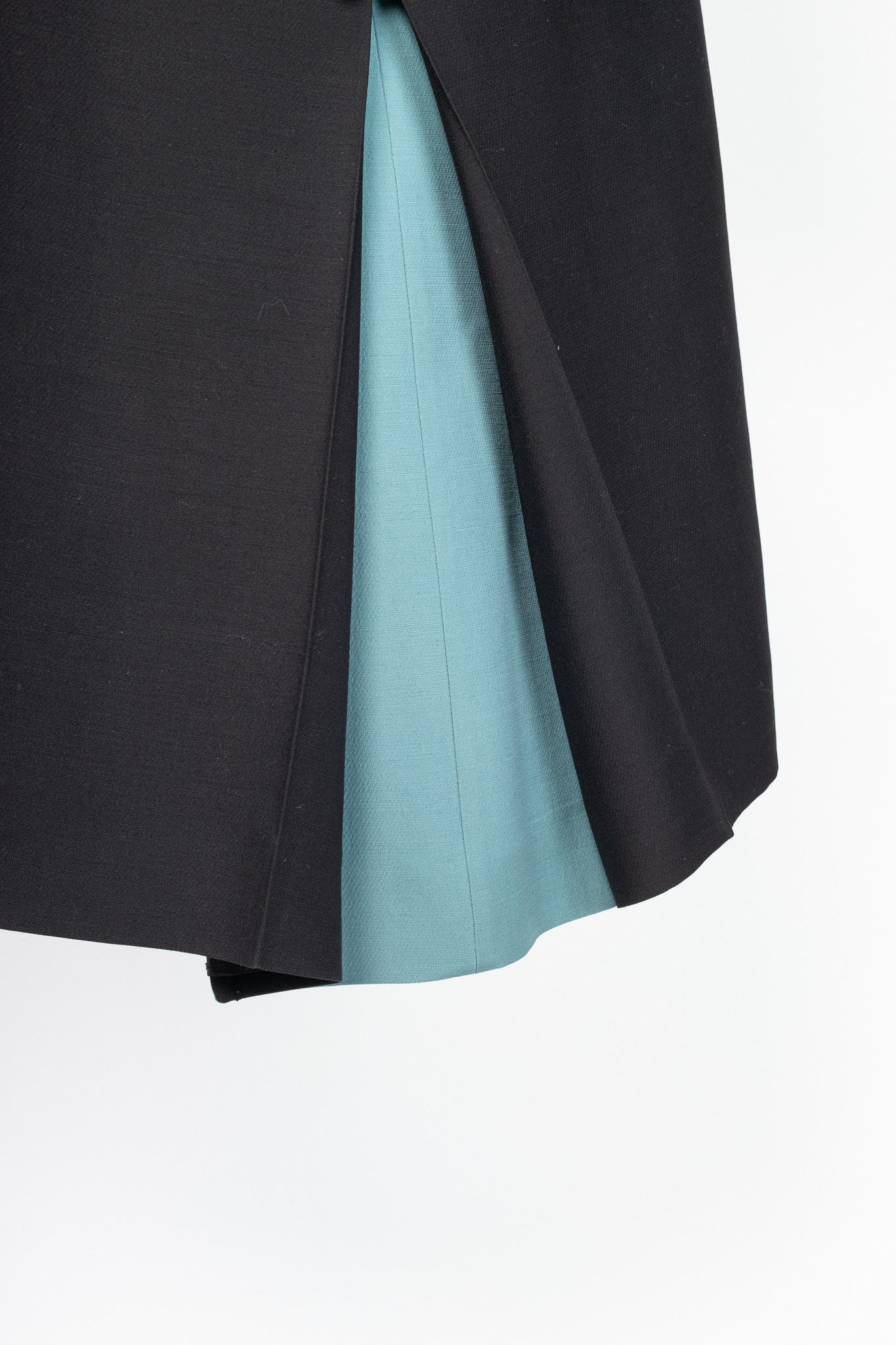 Valentino Valentino Black Wool & Silk Cady Bow-Back Mini Dress Size M / US 6-8 / IT 42-44 - 7 Thumbnail