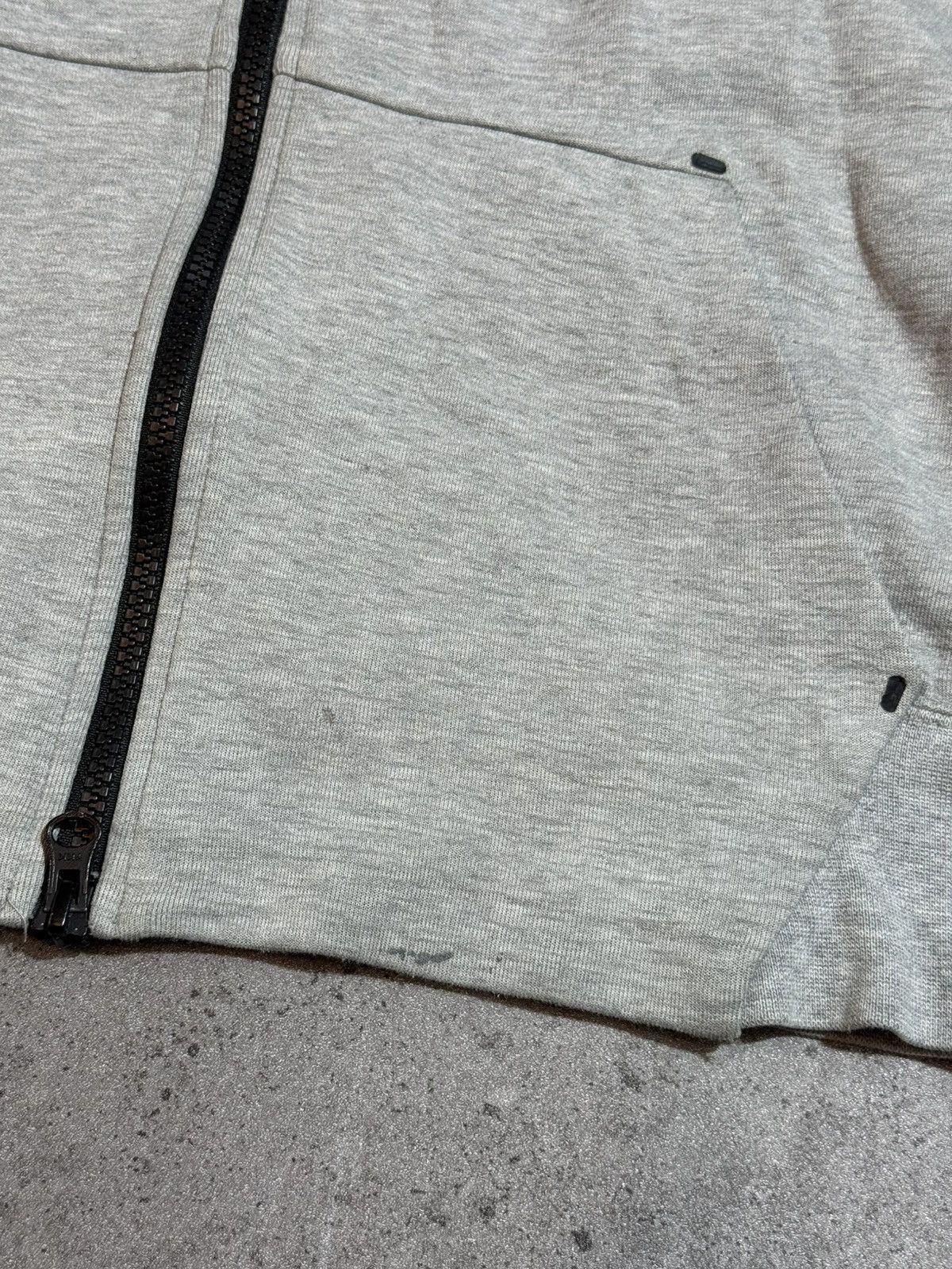 Nike Nike Tech Fleece Grey Black Swoosh Hoodie XL Hype Streetwear Size US L / EU 52-54 / 3 - 6 Thumbnail