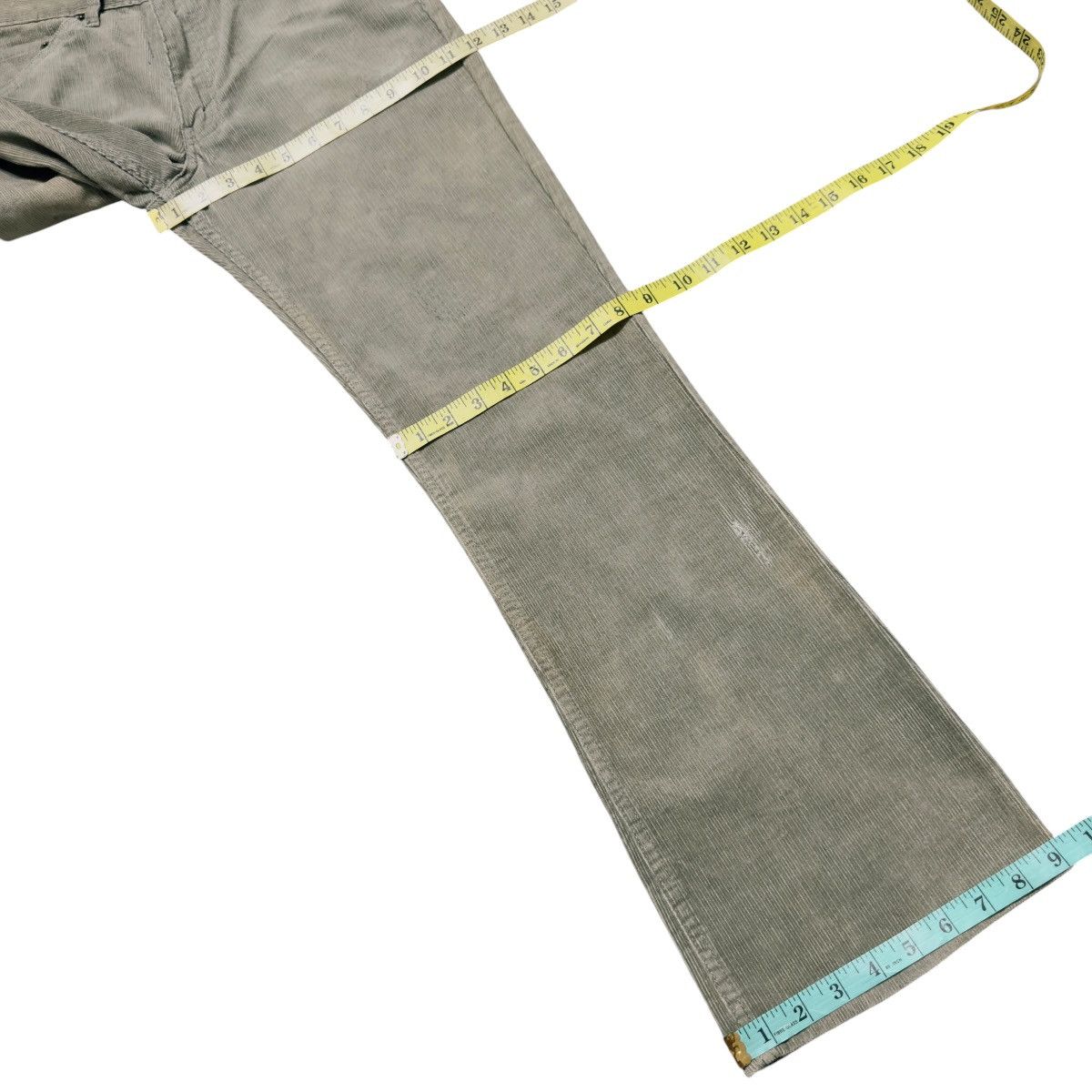 Levi's Vintage Levis 517 Green Corduroy Flare Jeans Hedi Slimane Size US 30 / EU 46 - 18 Thumbnail