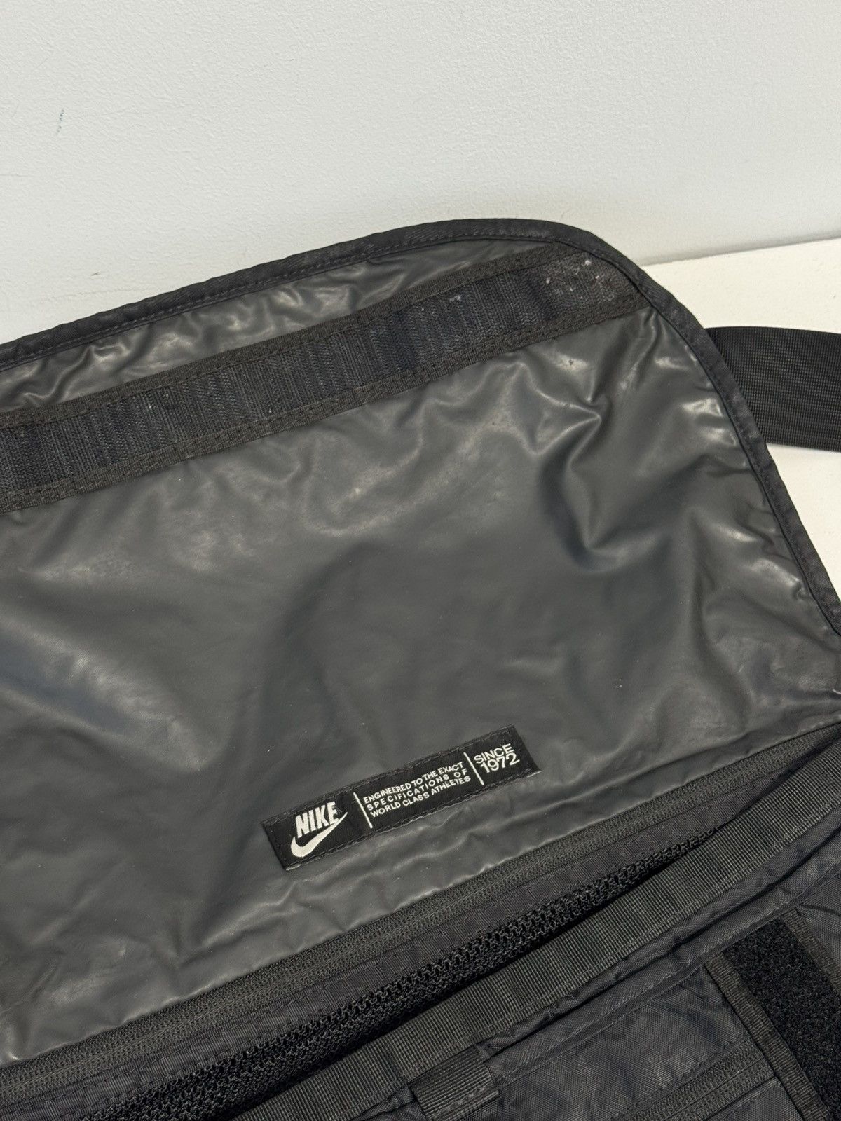 Nike Nike Y2K style Hype Bag Messenger Size ONE SIZE - 8 Thumbnail