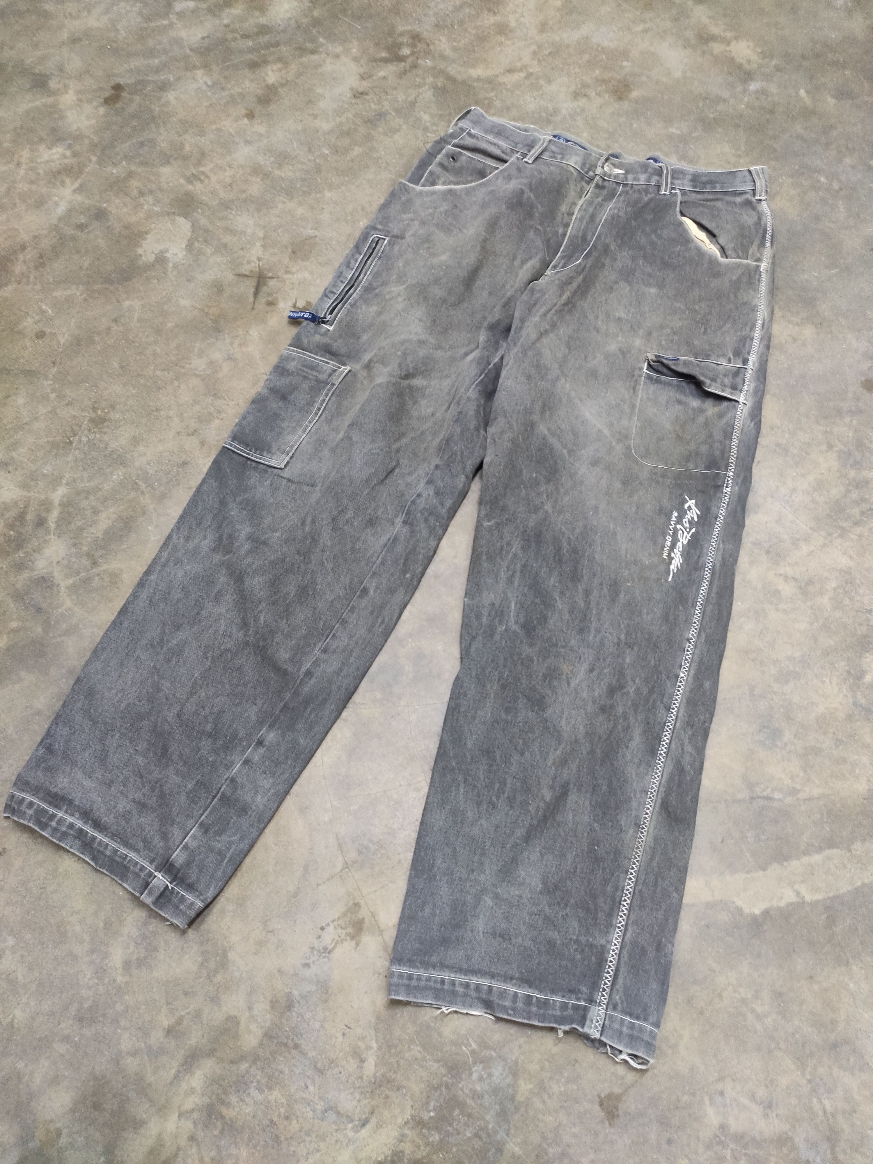 Kno Betta savvy denim baggy JNCO design hype faded