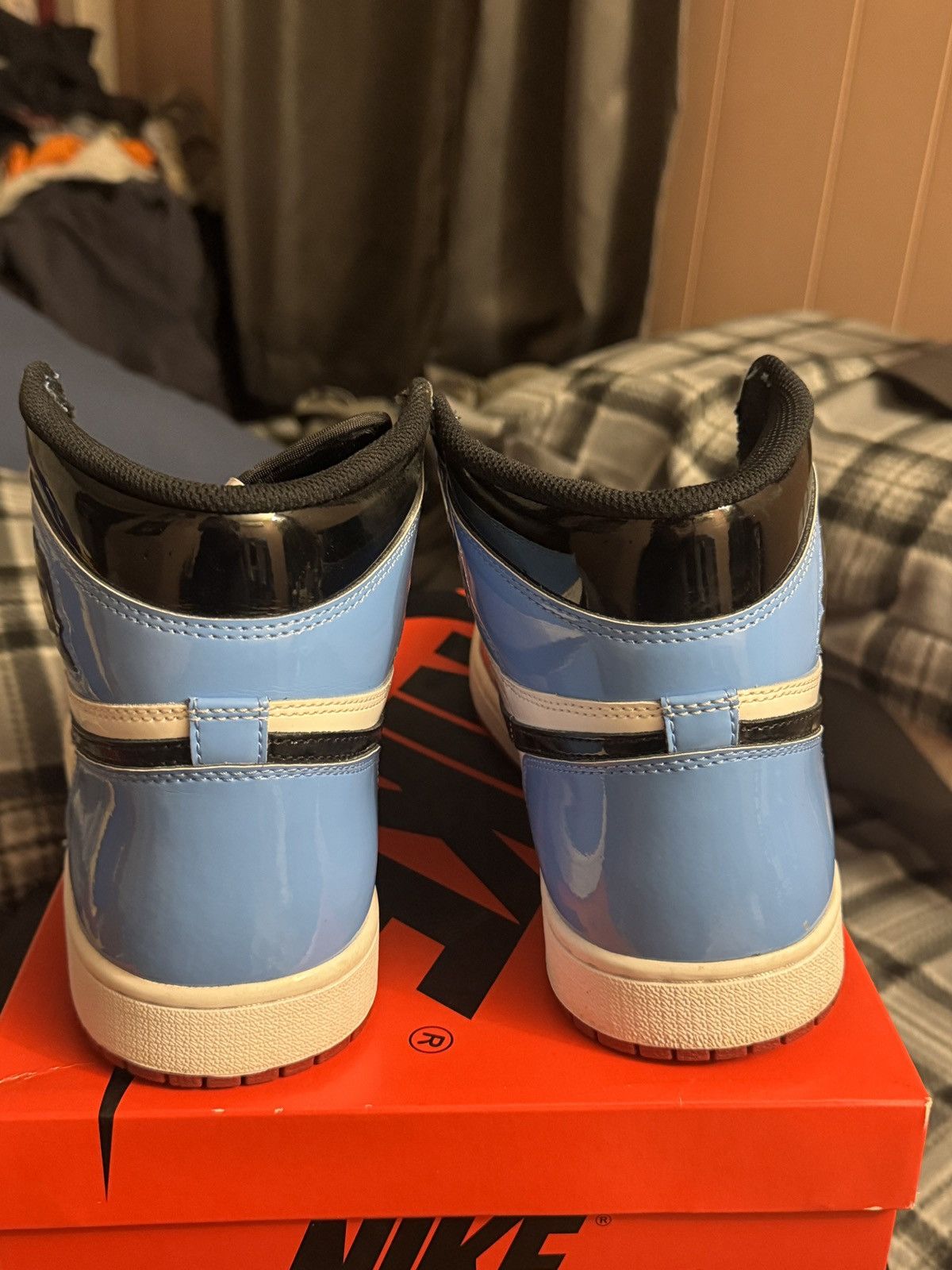 Jordan Brand Air Jordan 1 retro high OG “fearless” Size US 10 / EU 43 - 4 Thumbnail