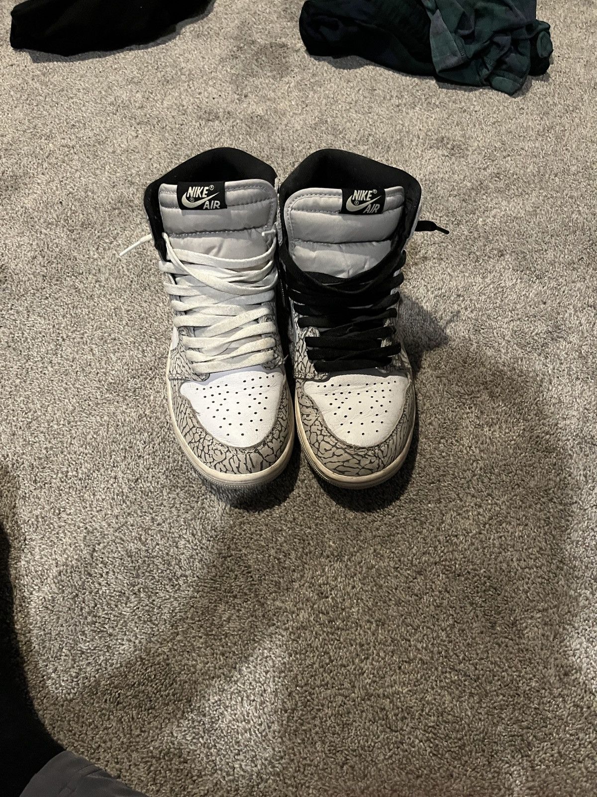 Jordan Brand Air Jordan High Retro White Cement Size 8.5 Size US 8.5 / EU 41-42 - 3 Thumbnail