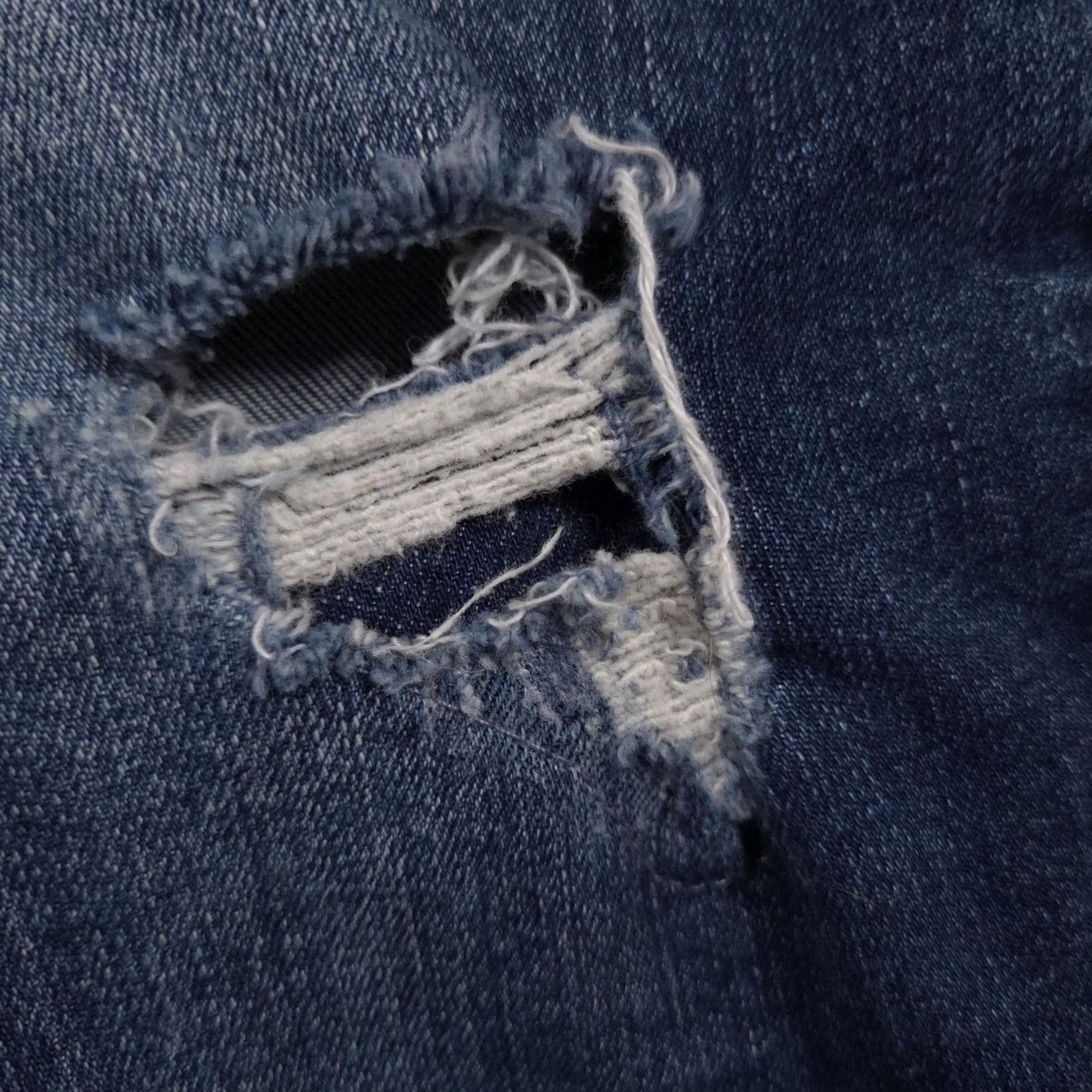 Zara Zara Trafaluc Denim Jeans Womens 6 Blue Medium Wash Distressed Ripped Skinny TRF Zip Pocket Pockets Slim Rise Mid Inseam 28in Crew Size 28" / US 6 / IT 42 - 5 Thumbnail