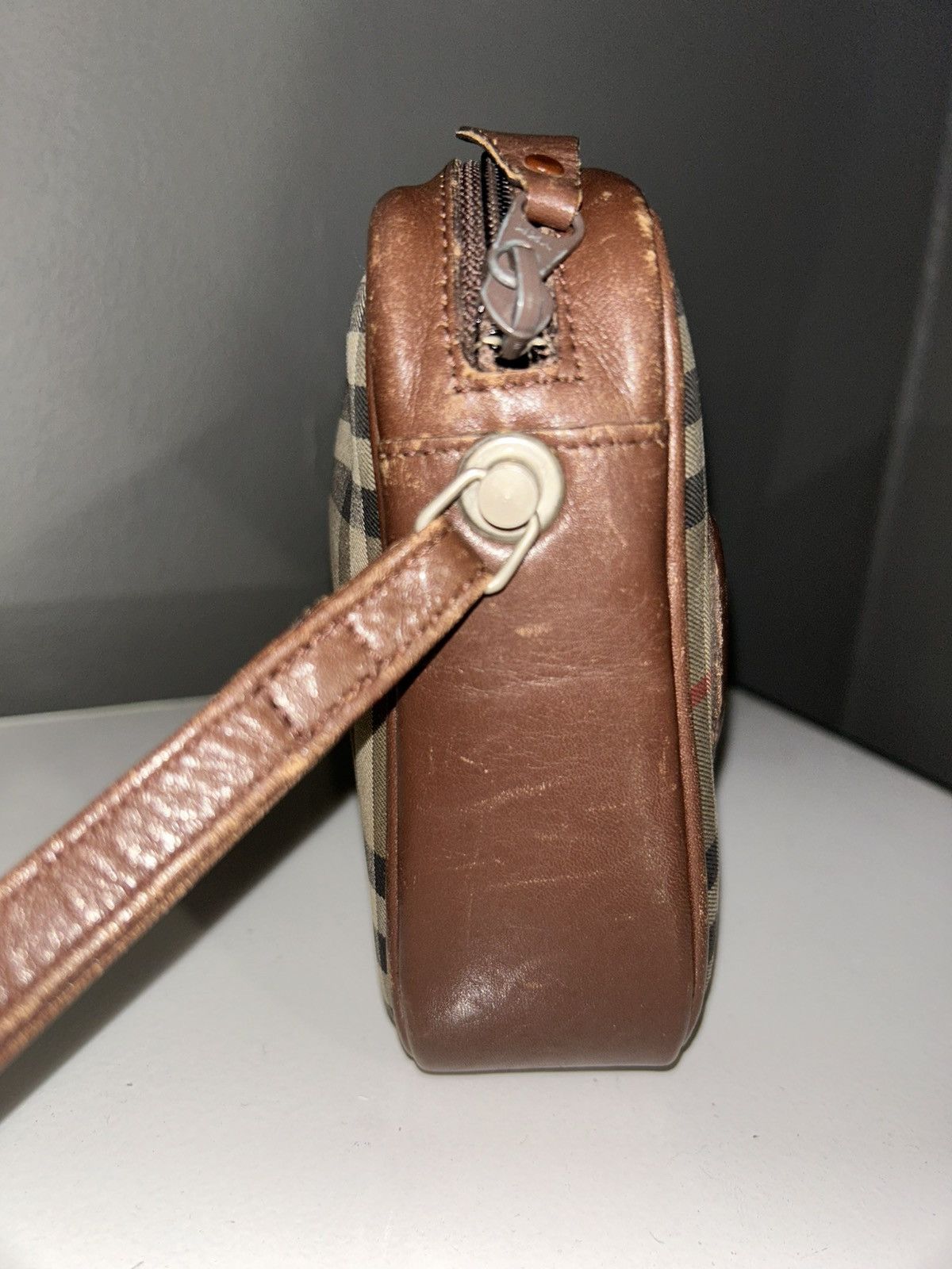 Burberry Vintage Burberry Nova Check Clutch Bag Wristlet Size ONE SIZE - 12 Thumbnail