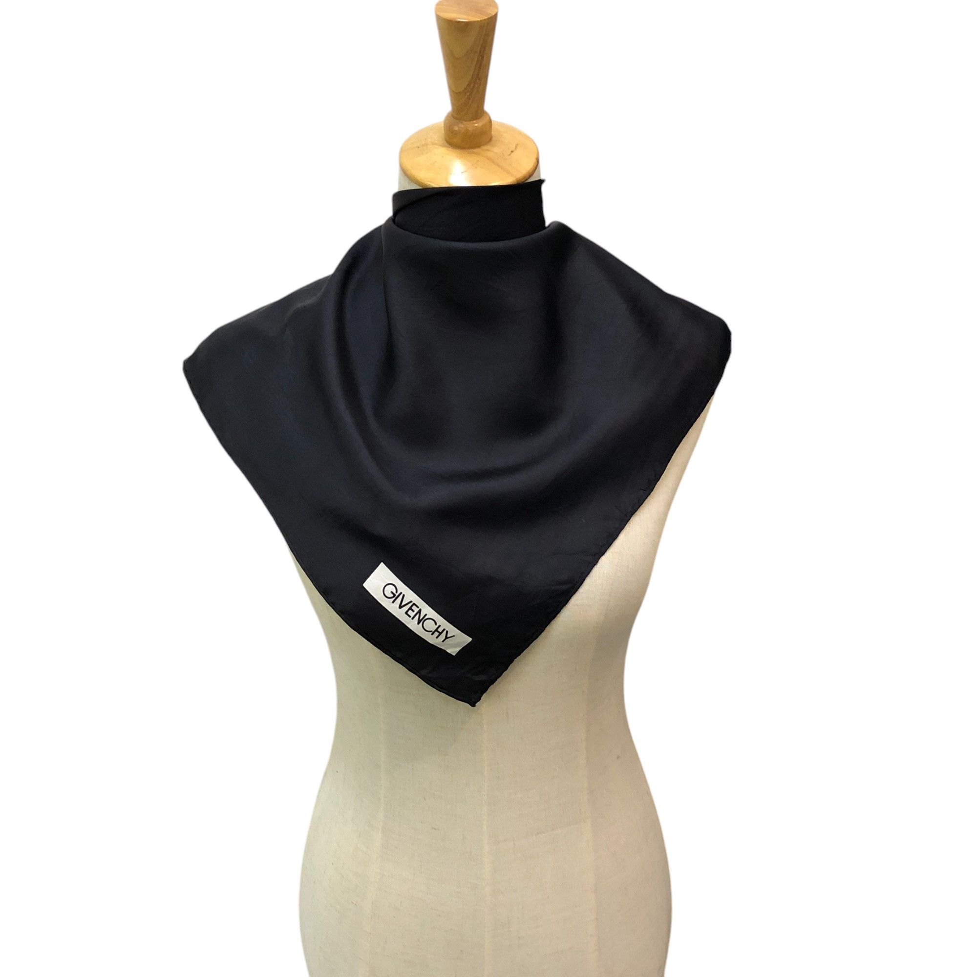 Givenchy Vintage Givenchy Hand Rolled Silk Scarf M1414 Size ONE SIZE - 1 Thumbnail