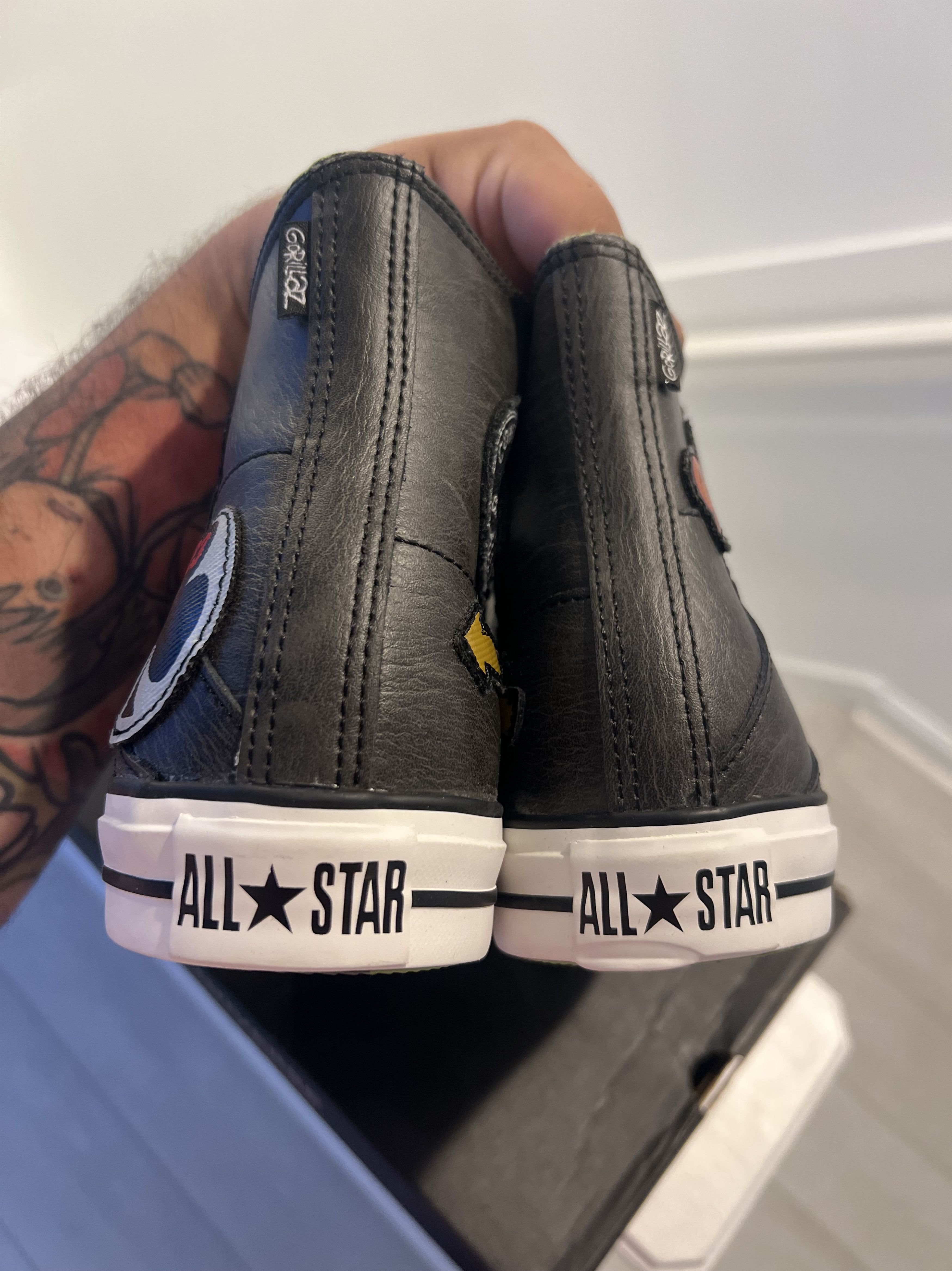 Converse Converse Gorillaz Black Leather 2011 Size US 10 / EU 43 - 8 Thumbnail