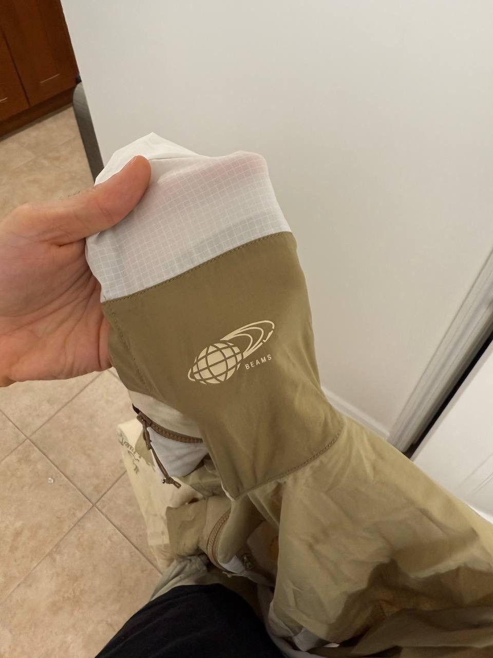 Arc'teryx × Beams Plus ARC'TERYX x BEAMS Squamish Hoody Beige Brown Limited Japan Size US M / EU 48-50 / 2 - 6 Thumbnail