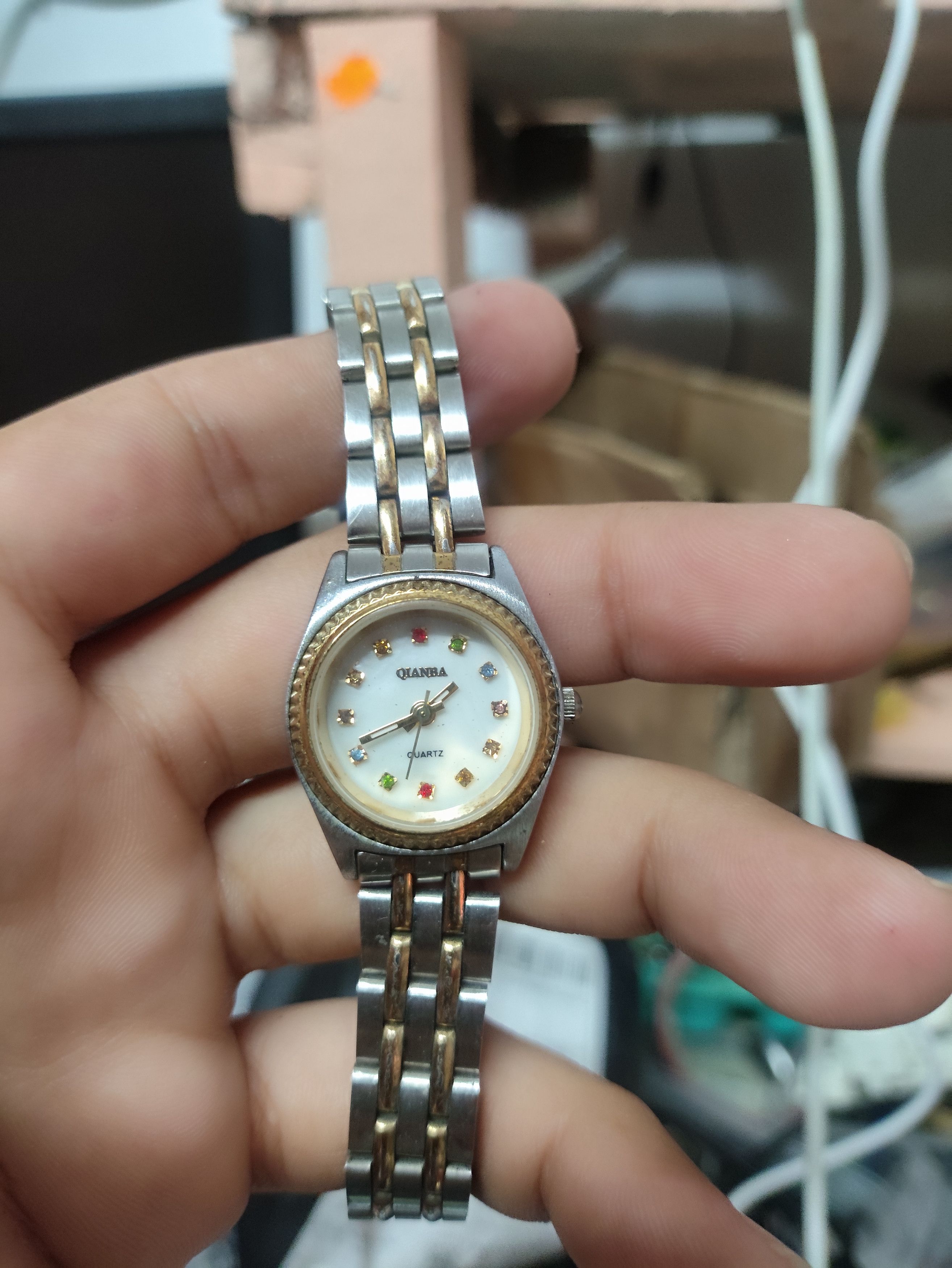 Japanese Brand VINTAGE "QIANBA" WATCH (NO. 8079L). LADIES WATCH Size ONE SIZE - 5 Thumbnail