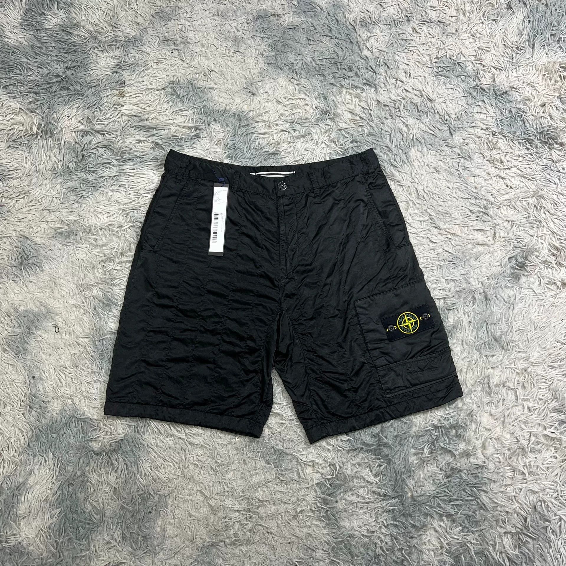 Stone Island Stone Island Shorts Size US 33 - 1 Thumbnail