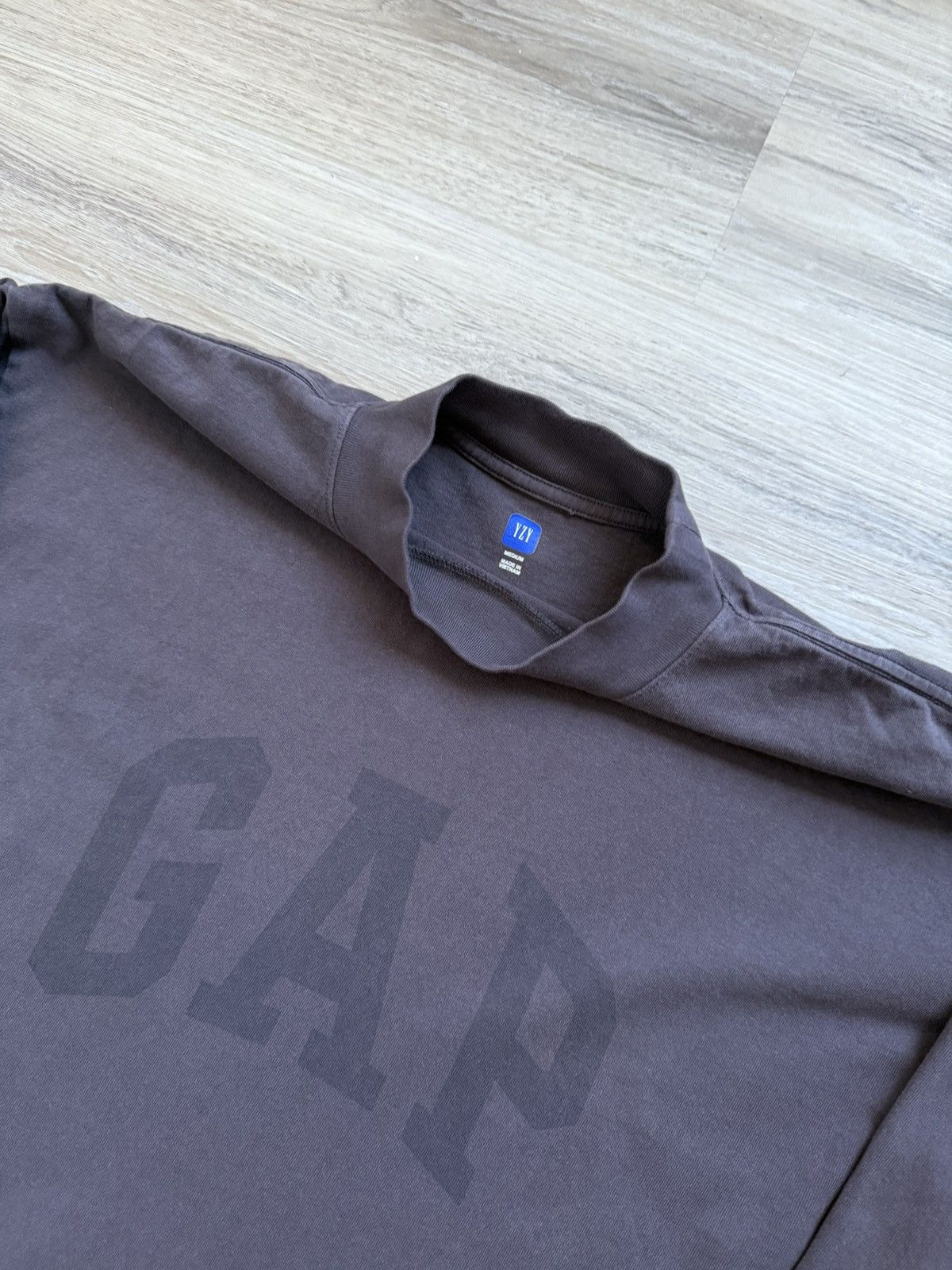 Balenciaga × Gap × Kanye West YGEBB Dove Mock Neck Longsleeve Size US M / EU 48-50 / 2 - 3 Thumbnail