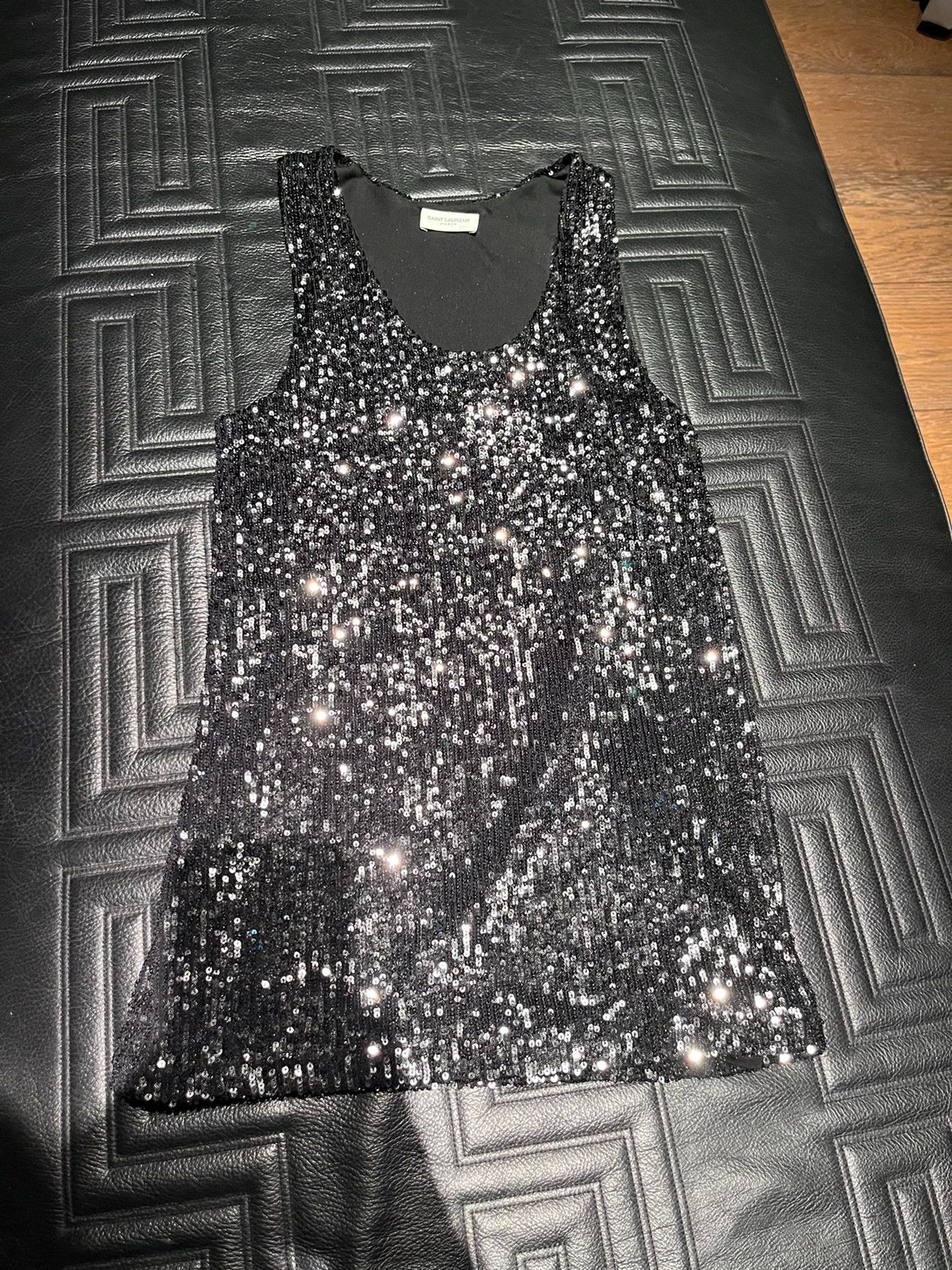 Saint laurent size xs Sequined vest 2501-Nextarrow