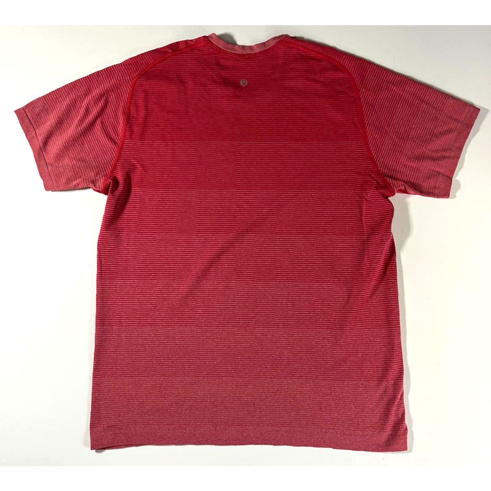 Lululemon VINTAGE Lululemon Metal Vent Tech T-Shirt Men Red L Size US L / EU 52-54 / 3 - 2 Thumbnail