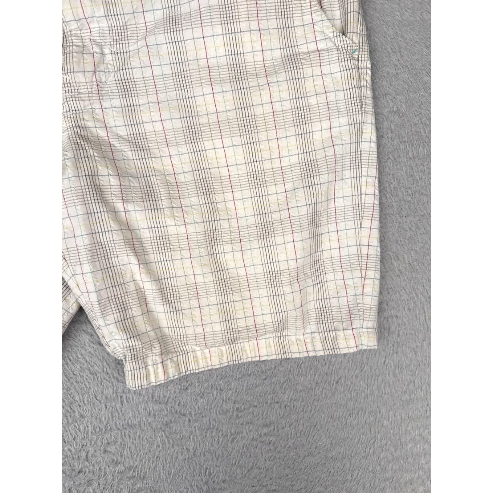 Tommy Bahama Tommy Bahama Relax Shorts Mens 36 Beige Seersucker Plaid Cotton Zip Fly Casual Size US 36 / EU 52 - 2 Thumbnail