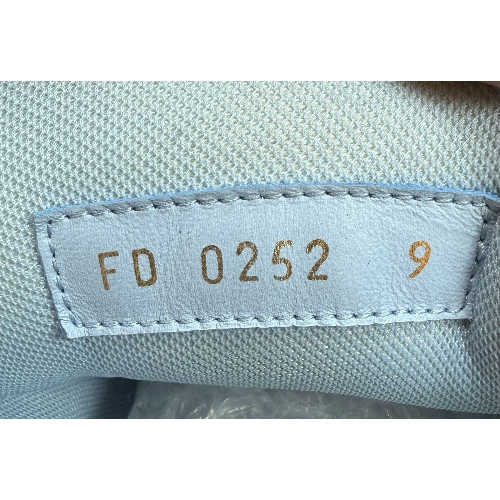 Louis Vuitton Size 9LV/10US - Louis Vuitton Blue Leather Trainers Size US 10 / EU 43 - 8 Thumbnail