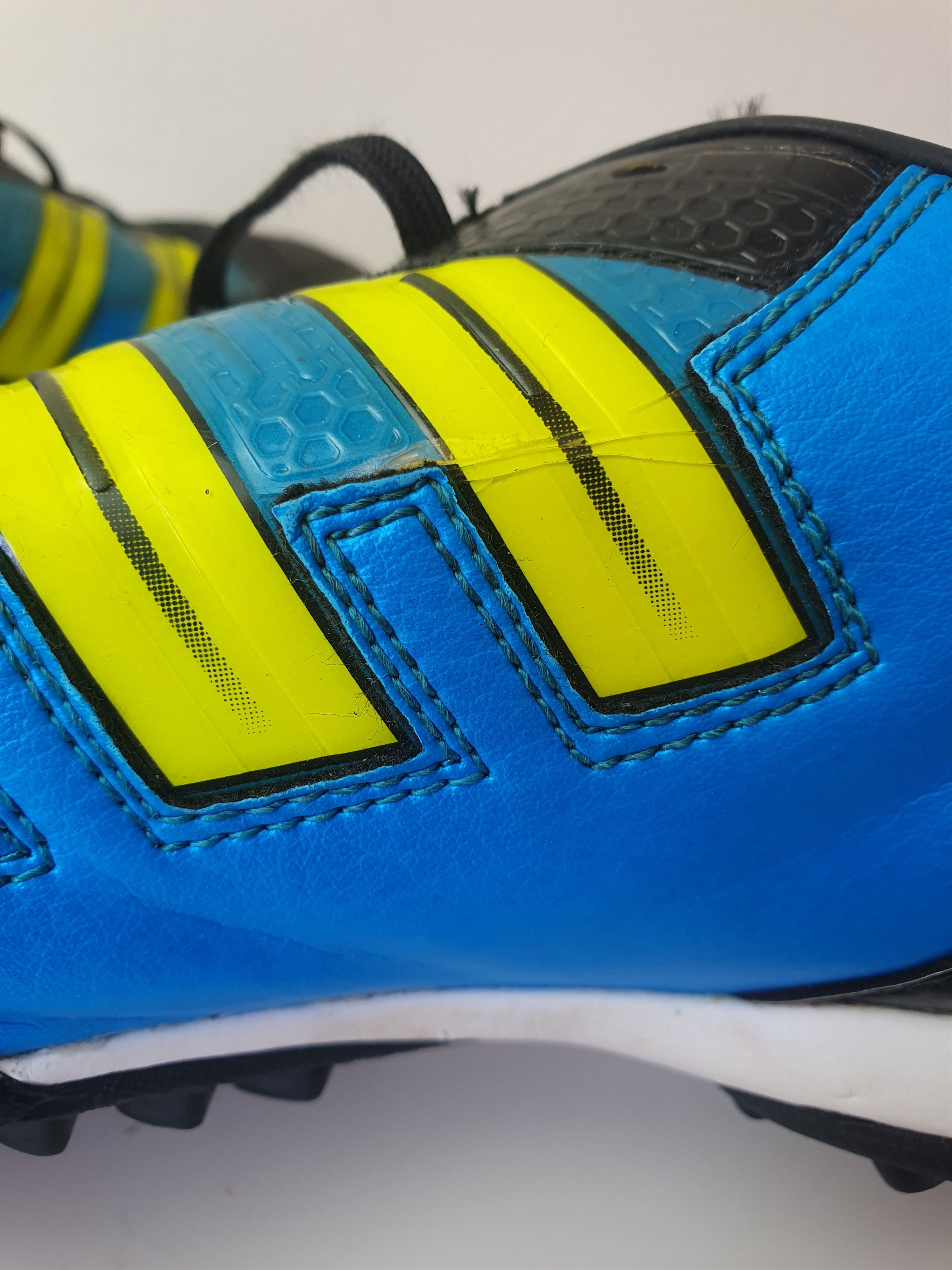 Adidas Rare Adidas Predator Pele sneakers for indoor Size UK 8 Size US 8.5 / EU 41-42 - 15 Thumbnail