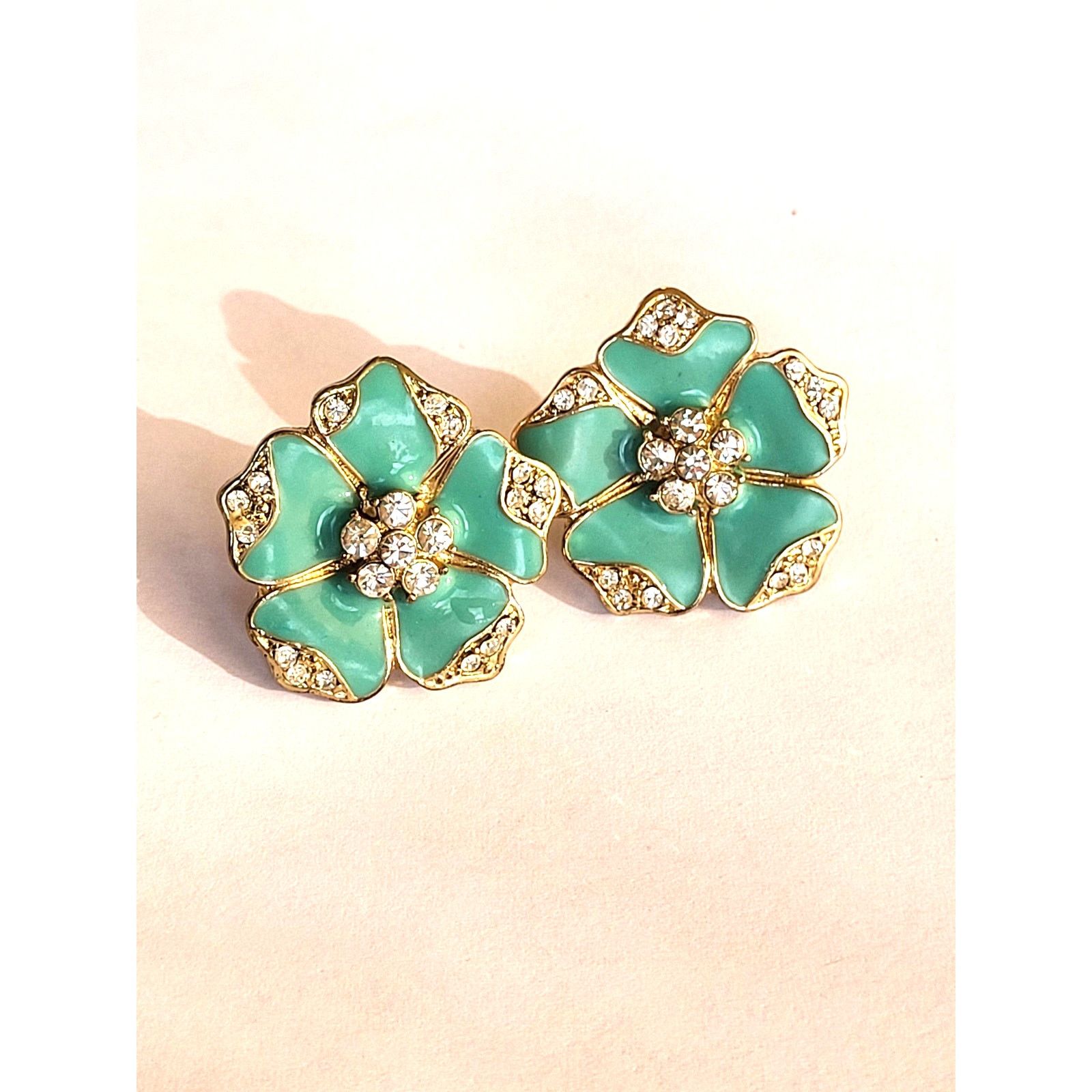 Other Lot of 6 Pairs of Pierced Earrings Size ONE SIZE - 8 Thumbnail