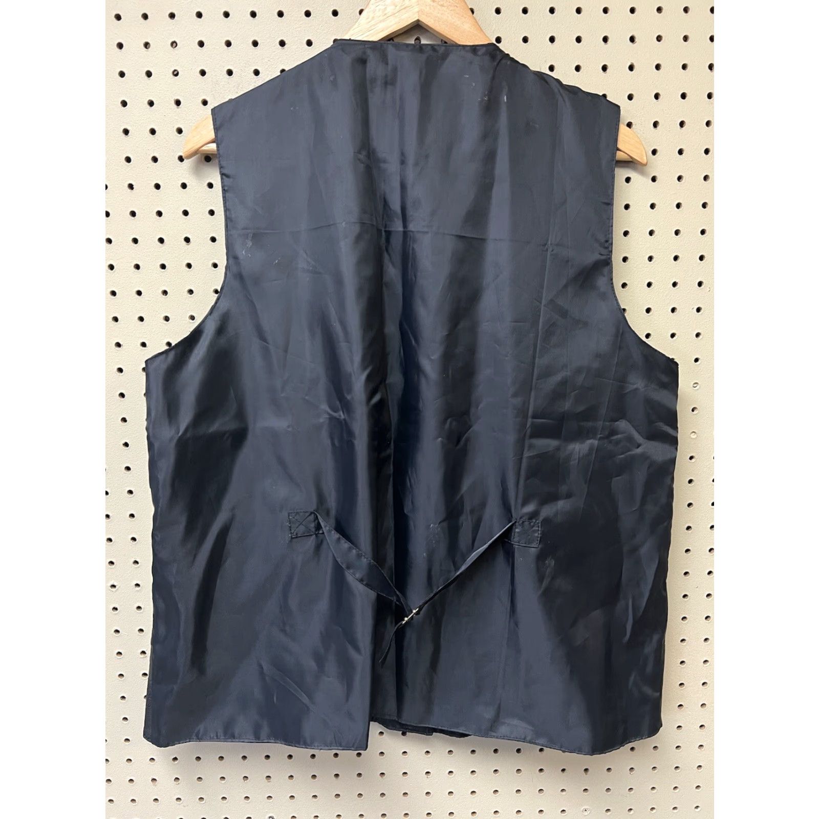 Vintage VINTAGE Starling Black Leather Vest Mens XL Motorcycle Jacket Sleeveless V-Neck Snap Pocket 90s Biker Riding Christmas? Size US XL / EU 56 / 4 - 3 Thumbnail