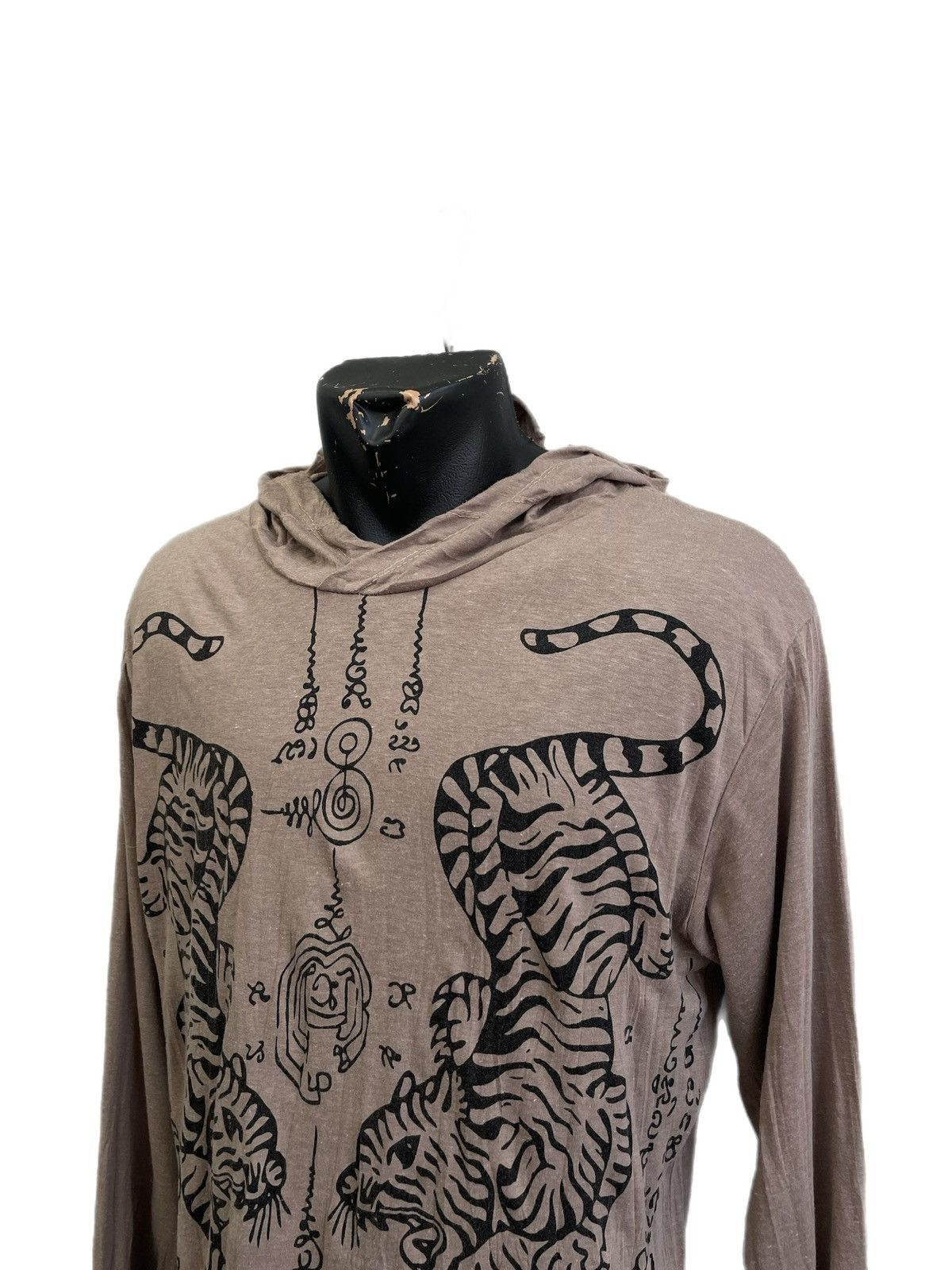 Japanese Brand Sure brown graphic JPG style hoodie rare y2k tribal style Size US M / EU 48-50 / 2 - 3 Thumbnail