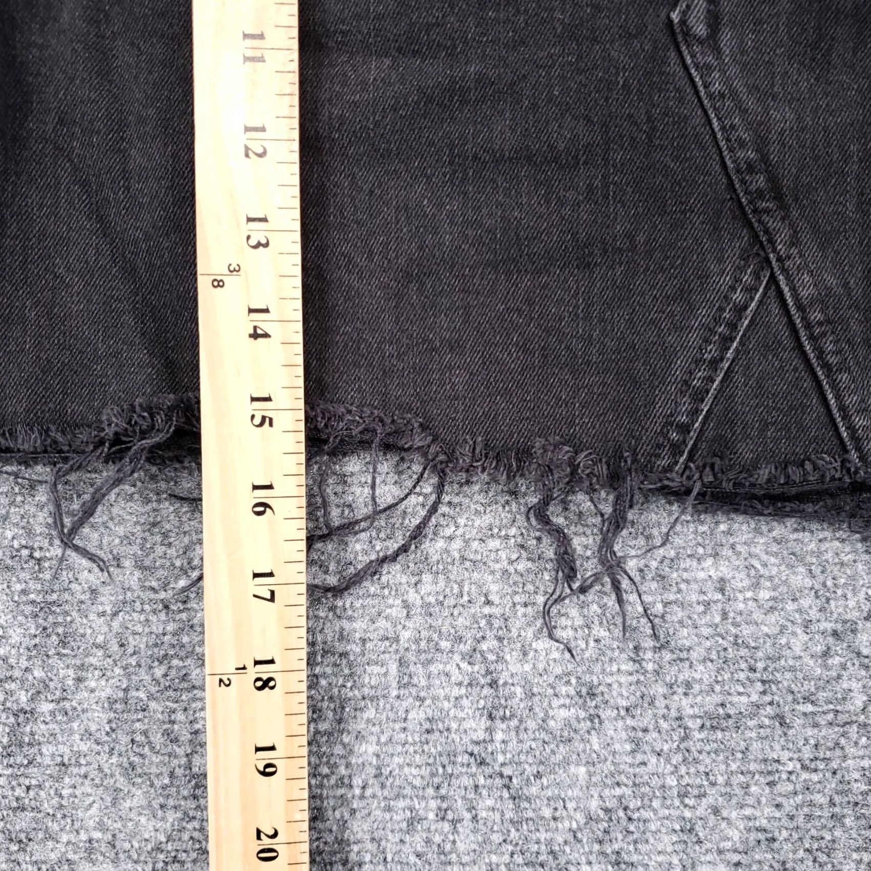 Madewell Madewell Skirt Womens 28 Black Rigid Denim A Line Mini Lunar Wash Button Front Size 28" / US 6 / IT 42 - 4 Thumbnail
