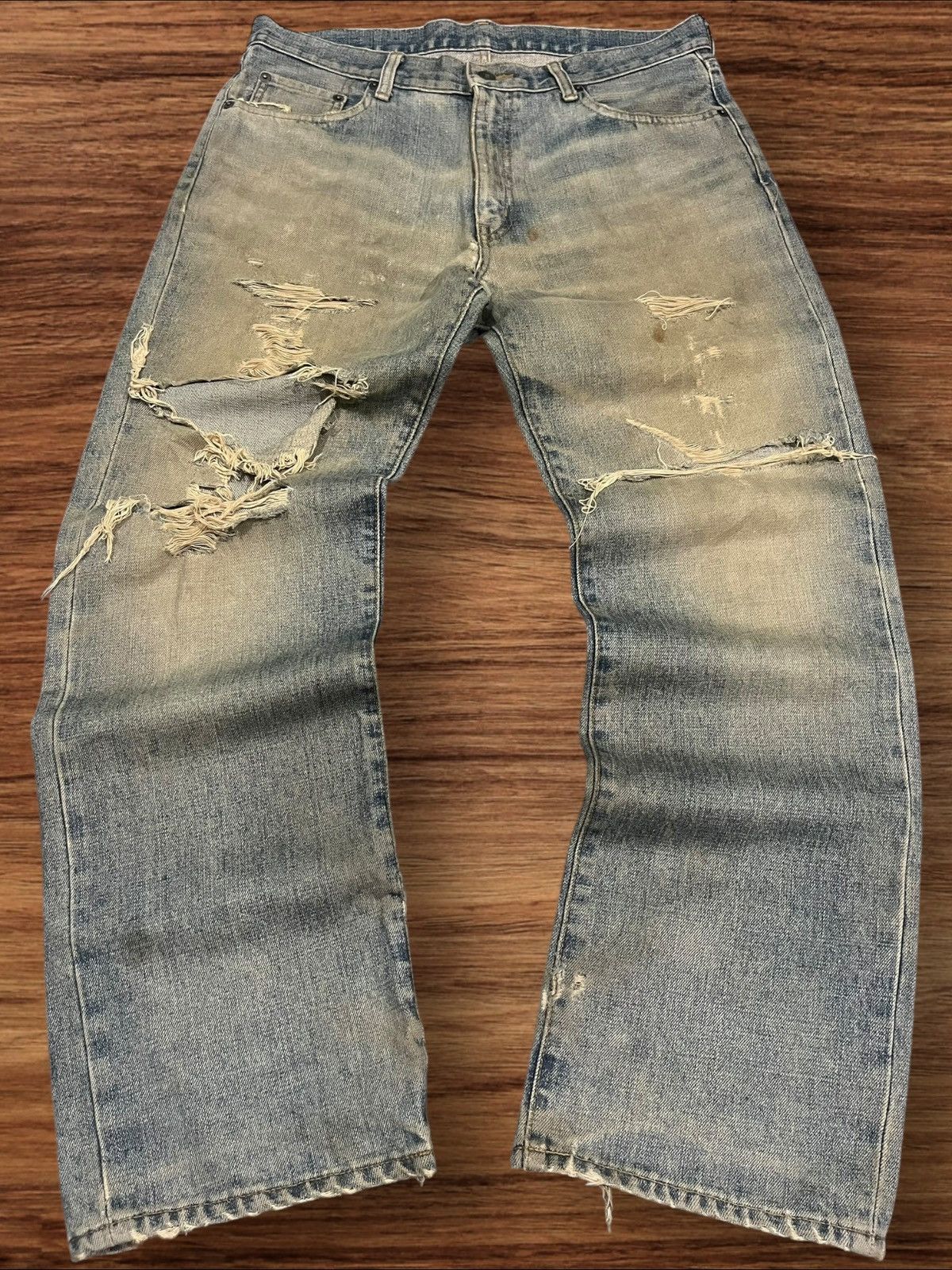 If Six Was Nine × Japanese Brand × Le Grande Bleu (L.G.B.) Vintage Japanese Brand Uniqlo Mud Washed Distressed Jeans Size US 33 - 1 Thumbnail