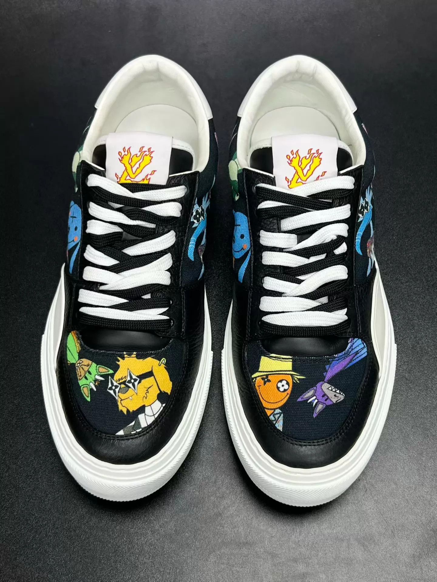 Louis Vuitton LV Ollie Black & White Cartoon Print Low-Top 41 Like New Size US 8 / EU 41 - 3 Thumbnail