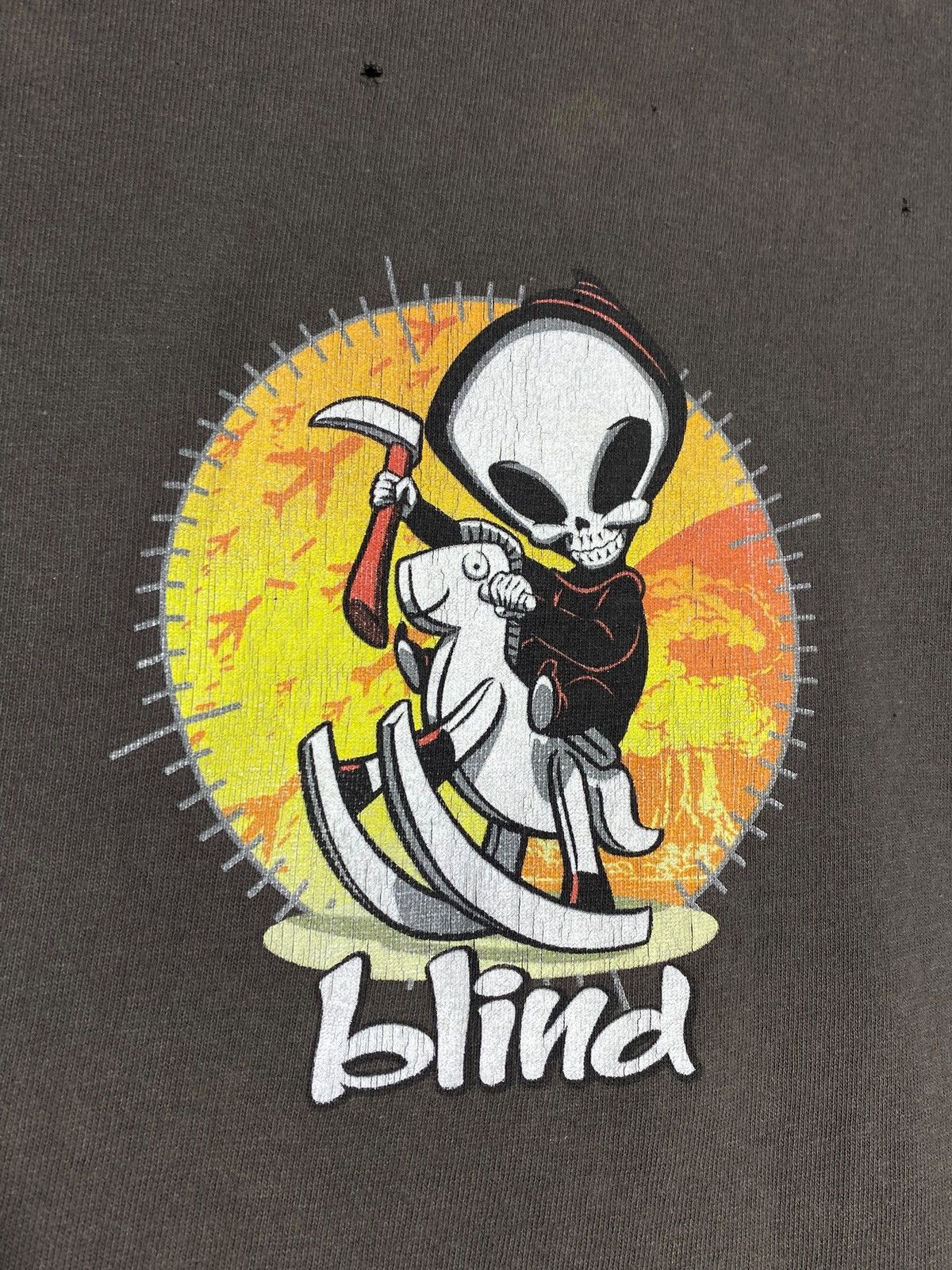 Blind Skateboards 🔥 VINTAGE BLIND SKATEBOARDS USA DISTRESSED T-SSHIRT HOOK UPS Size US S / EU 44-46 / 1 - 4 Thumbnail