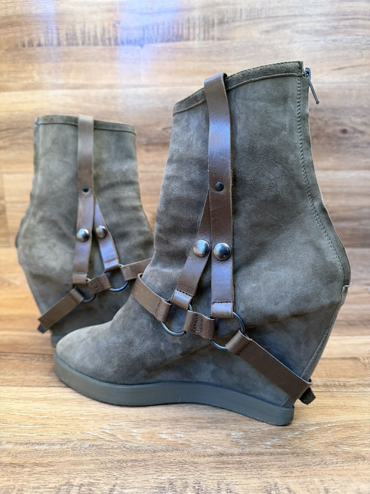 A.F. Vandevorst A.F.VANDEVORST Strapped Leather Fetish Boots Size US 8 / IT 38 - 16 Thumbnail