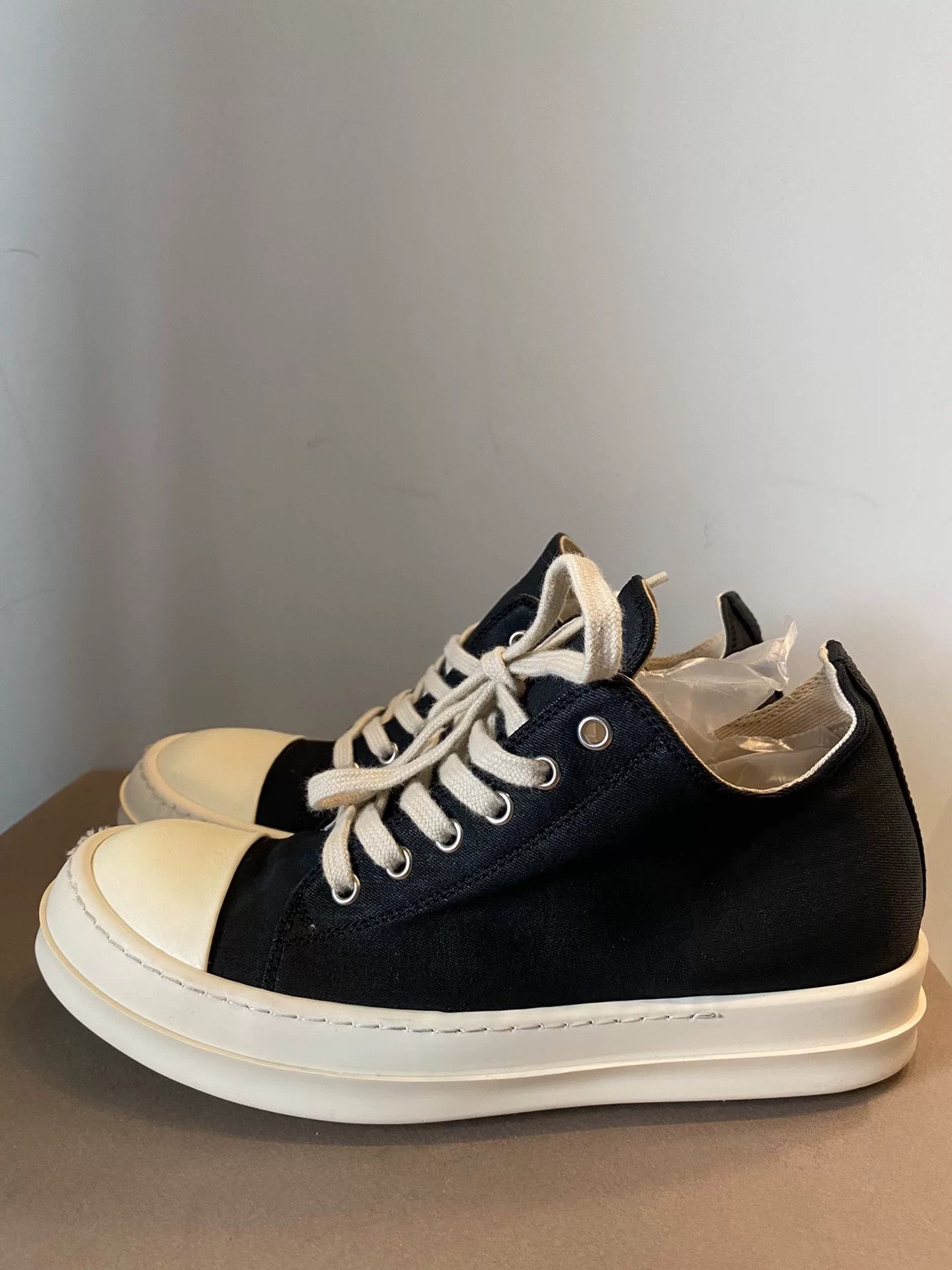 Rick Owens rick owens low-top canvas shoes size 39 Size US 6.5 / EU 39-40 - 1 Thumbnail