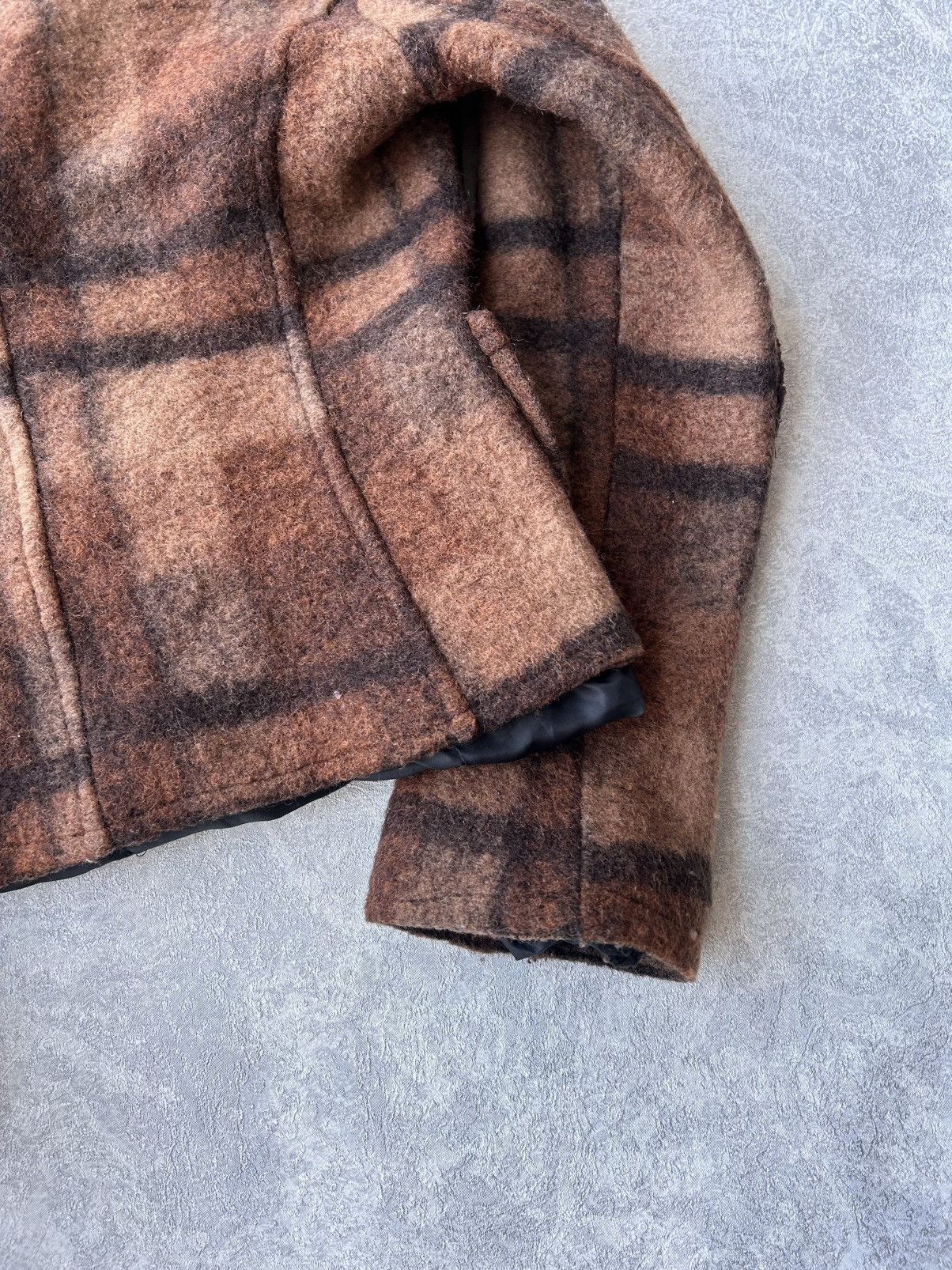 Japanese Brand Vintage Comme des Garcons Style Wool Plaid Cropped Jacket Size XS / US 0-2 / IT 36-38 - 5 Thumbnail
