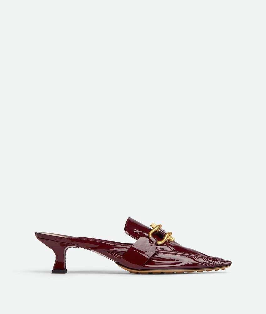 o1bcso1str0924 Madame Mule in Burgundy