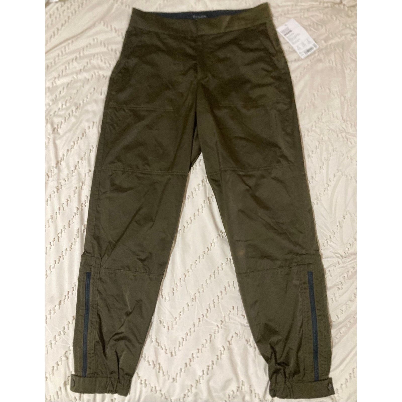 Athleta Athleta Radiant Joggers ‘Tortuga Green’ NWT! Size 27" / US 4 / IT 40 - 1 Thumbnail