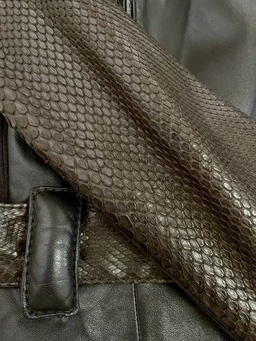 Givenchy FW2003 Givenchy Runway Phyton Leather Jacket Size S / US 4 / IT 40 - 7 Thumbnail