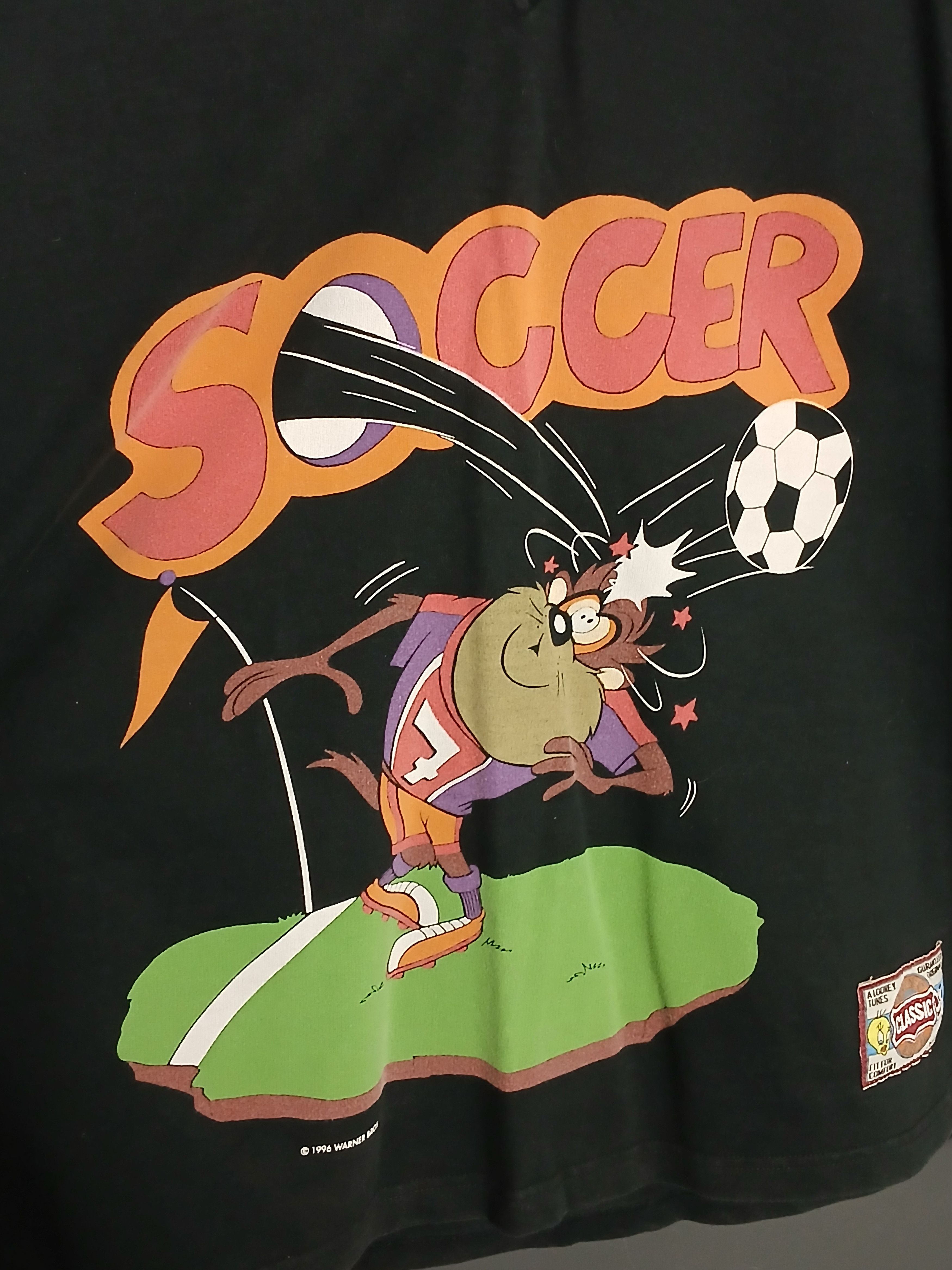 Vintage × Warner Bros Vintage 1996 Looney Tunes Taz Soccer Football Sweatshirt Size US L / EU 52-54 / 3 - 3 Thumbnail
