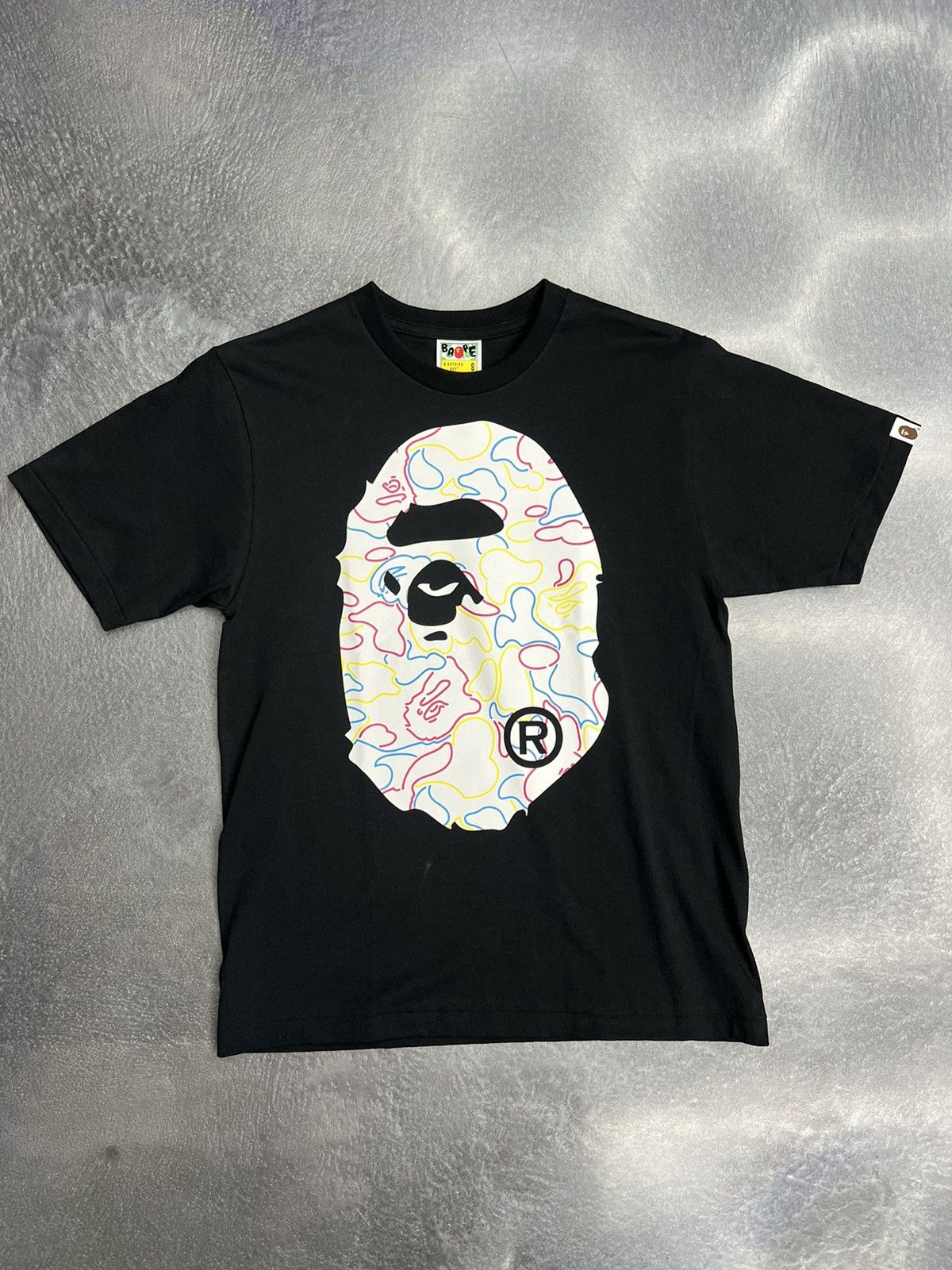 Bape Bape Neon Camo Big Ape Head T-Shirt Size US S / EU 44-46 / 1 - 1 Thumbnail