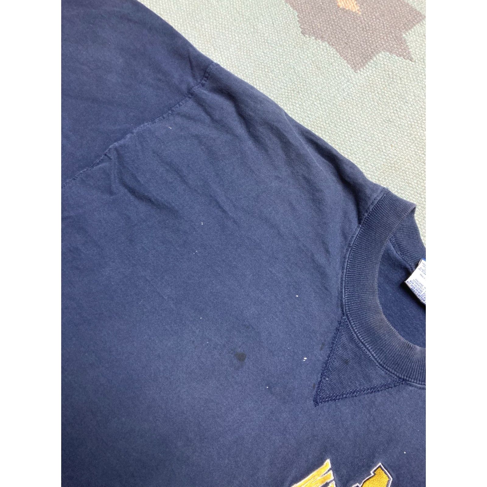 Pro Player VINTAGE 90s University of Michigan Wolverines Paint Distressed T-Shirt Pro Player 2XL Blue Mens Size US XXL / EU 58 / 5 - 6 Thumbnail