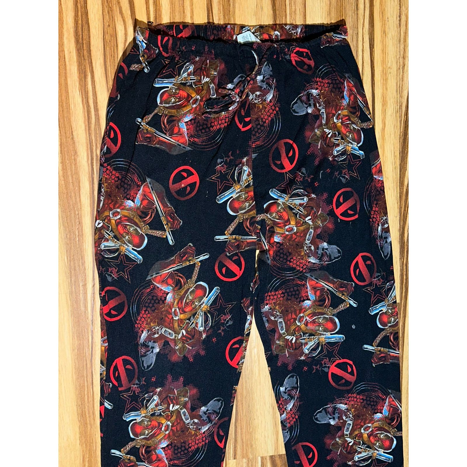 Marvel Comics Marvel Dead Pool Pajamas Size XL Size US XL / EU 56 / 4 - 4 Thumbnail