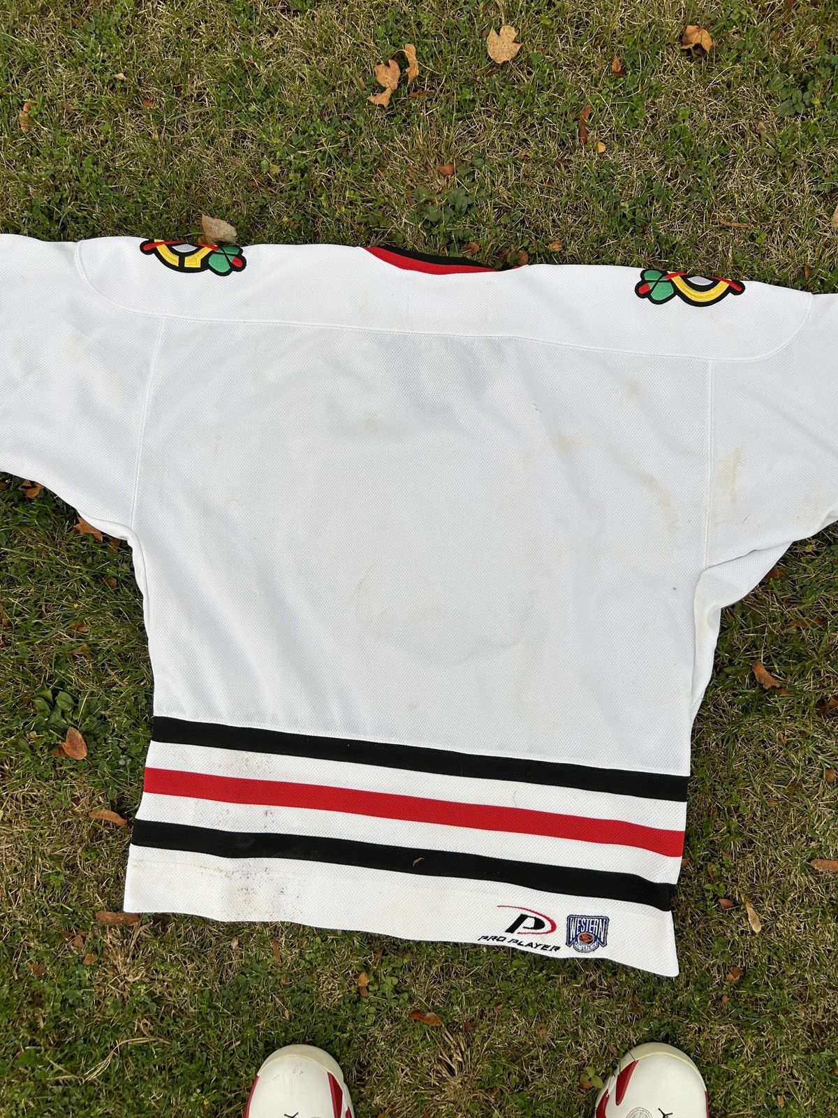 NHL Pro Player Chicago Blackhawks NHL Jersey Size US L / EU 52-54 / 3 - 5 Thumbnail