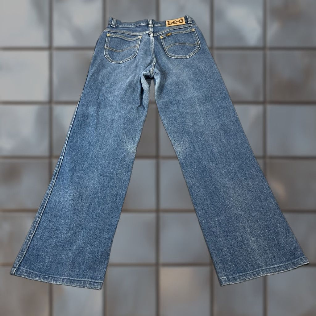 Lee VINTAGE Lee Riders Jeans Womens 26 30 UK 8 Relaxed Straight High Waist Mid Wash Denim Blue 5-Pocket Womens Jeans Boy? Size 30" / US 8 / IT 44 - 1 Thumbnail