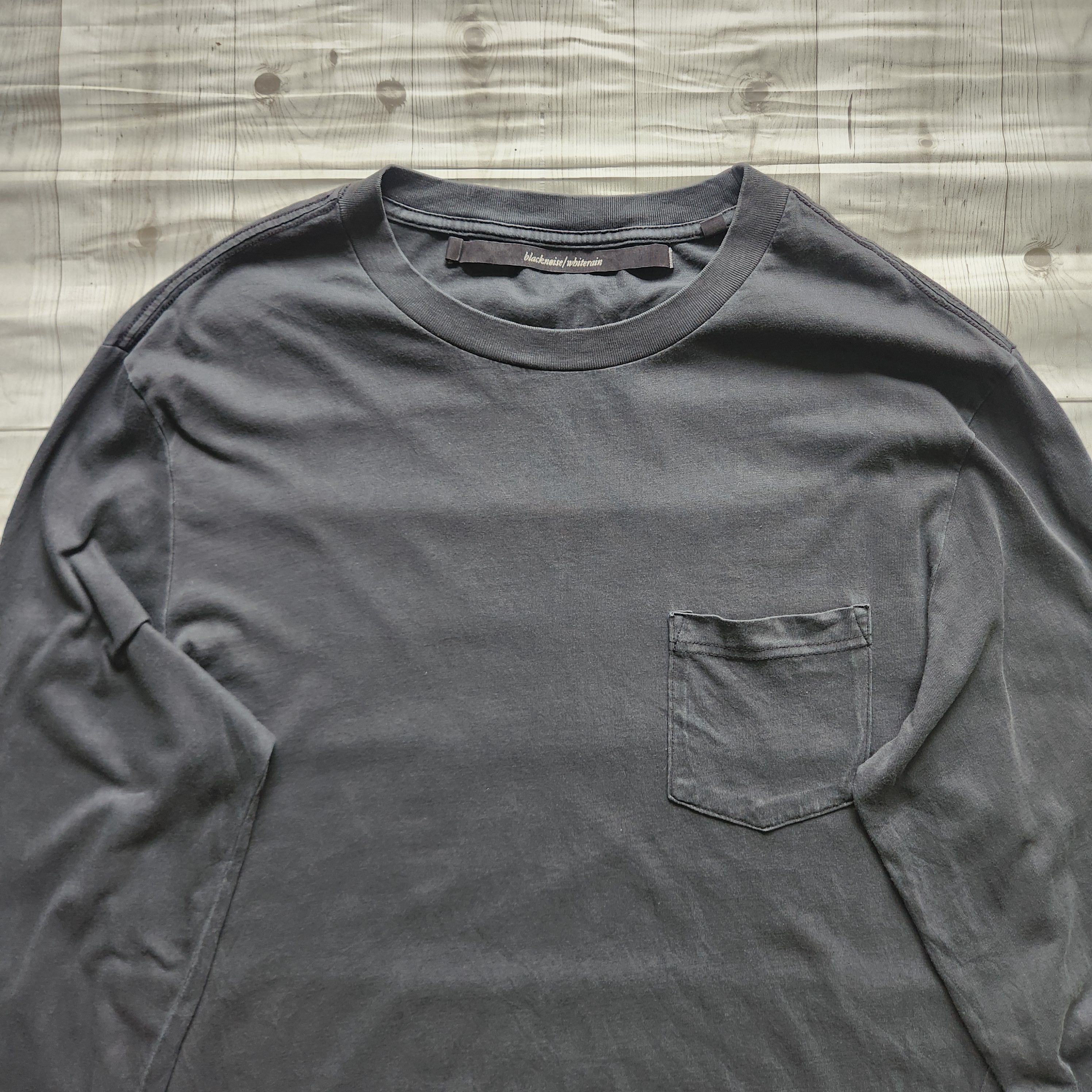 Black Noise White Rain Black Noise White Rain Plain Black TShirt Size US L / EU 52-54 / 3 - 3 Thumbnail