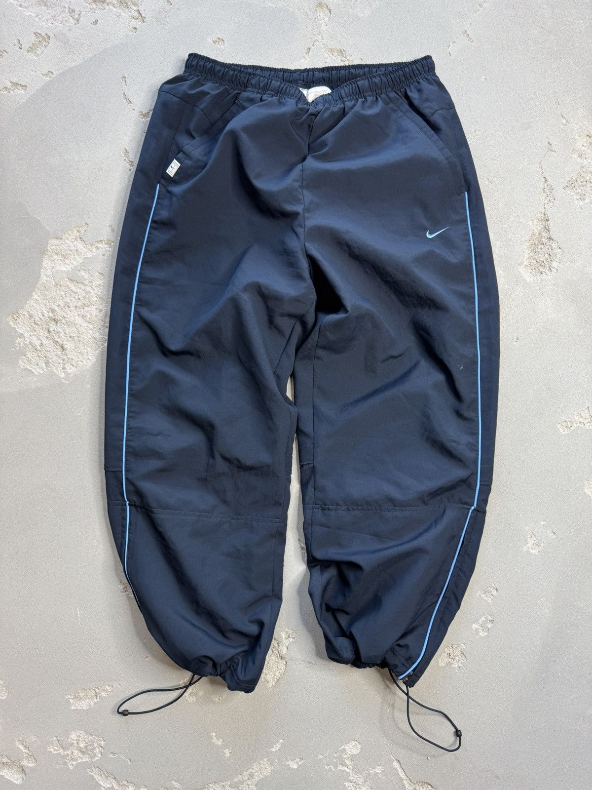 Nike × Vintage 00s Nike Vintage Court Nylon Track Suit Baggy Pants + Jacket Size US L / EU 52-54 / 3 - 8 Thumbnail