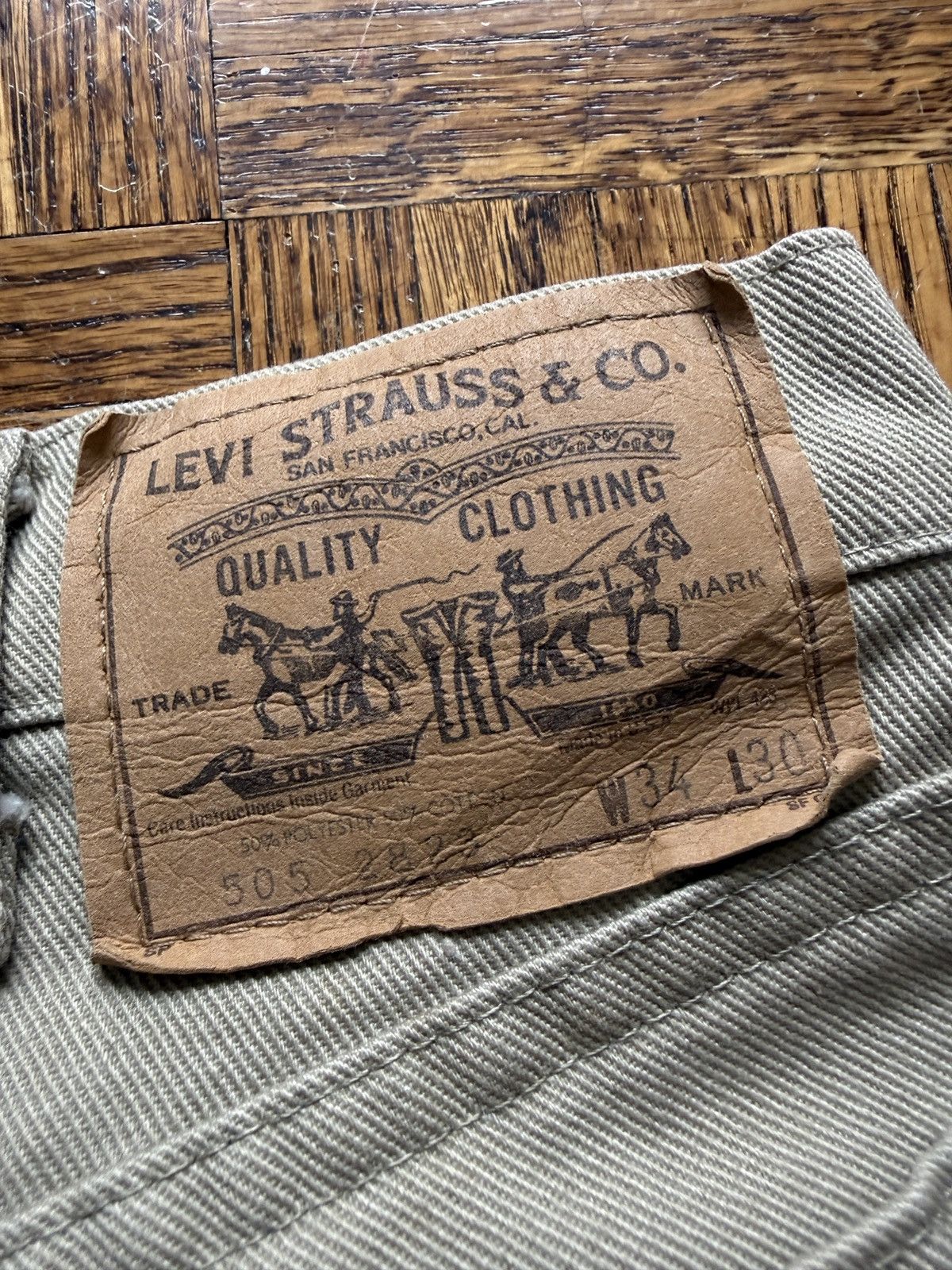 Levi's Vintage 80s Levi's 505 Khaki Beige Jeans Pants Size US 33 - 7 Thumbnail