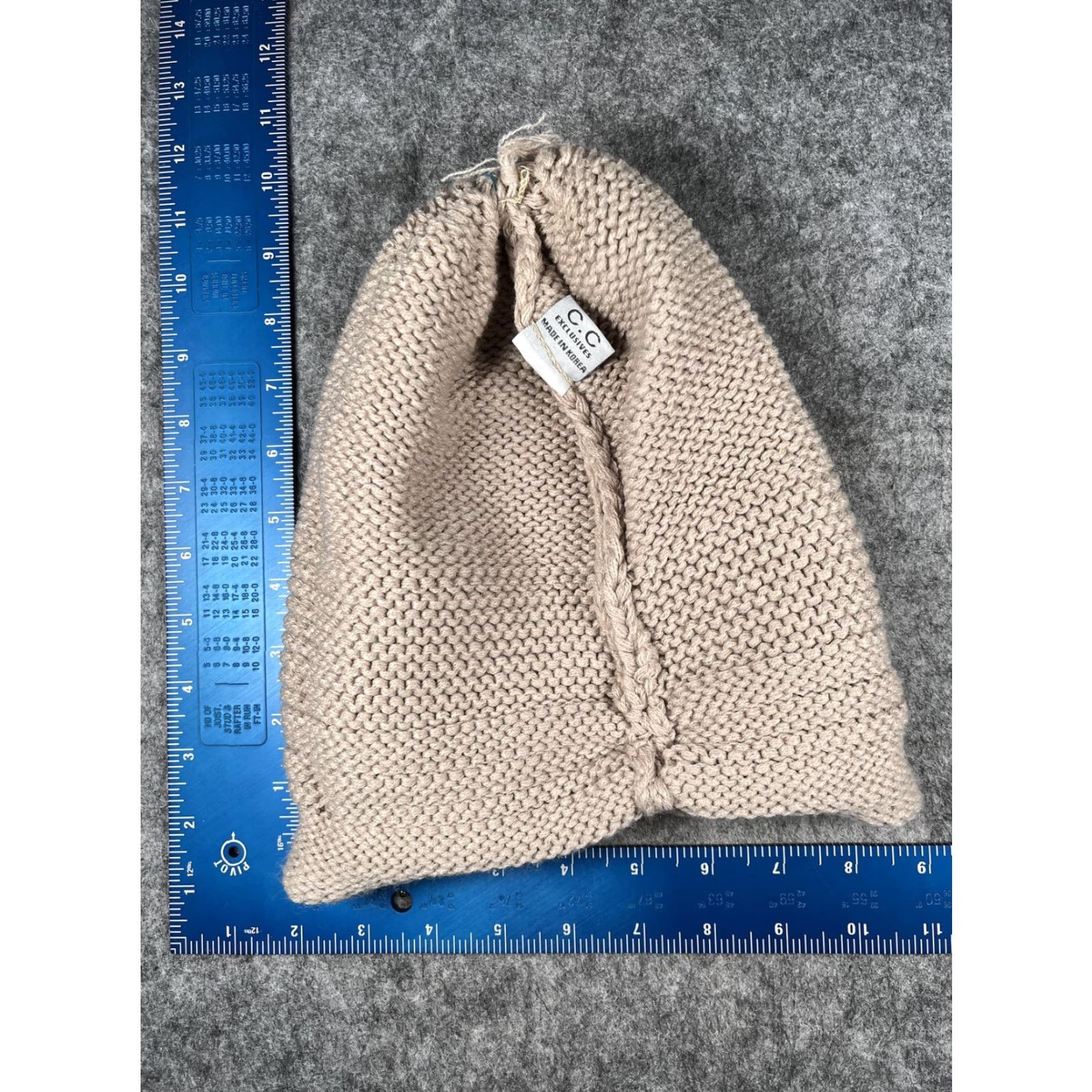 Vintage C.C Womens Beanie Hat One Size Beige Knit Acrylic Stretch Casual Winter Warm Size ONE SIZE - 5 Thumbnail