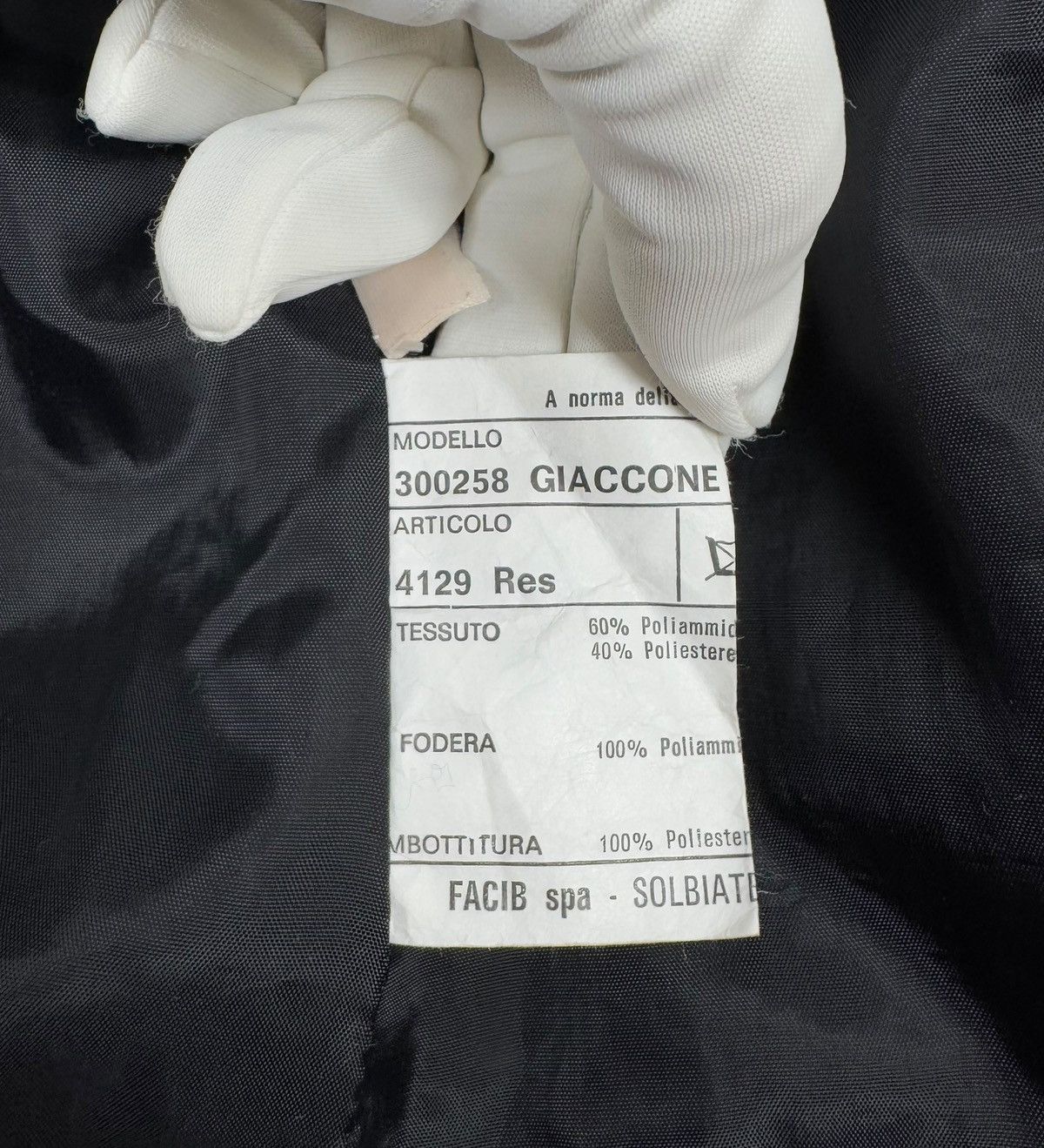 Versace × Vintage Versace Sport Vintage Warm Coat size IT44 Size M / US 6-8 / IT 42-44 - 21 Thumbnail