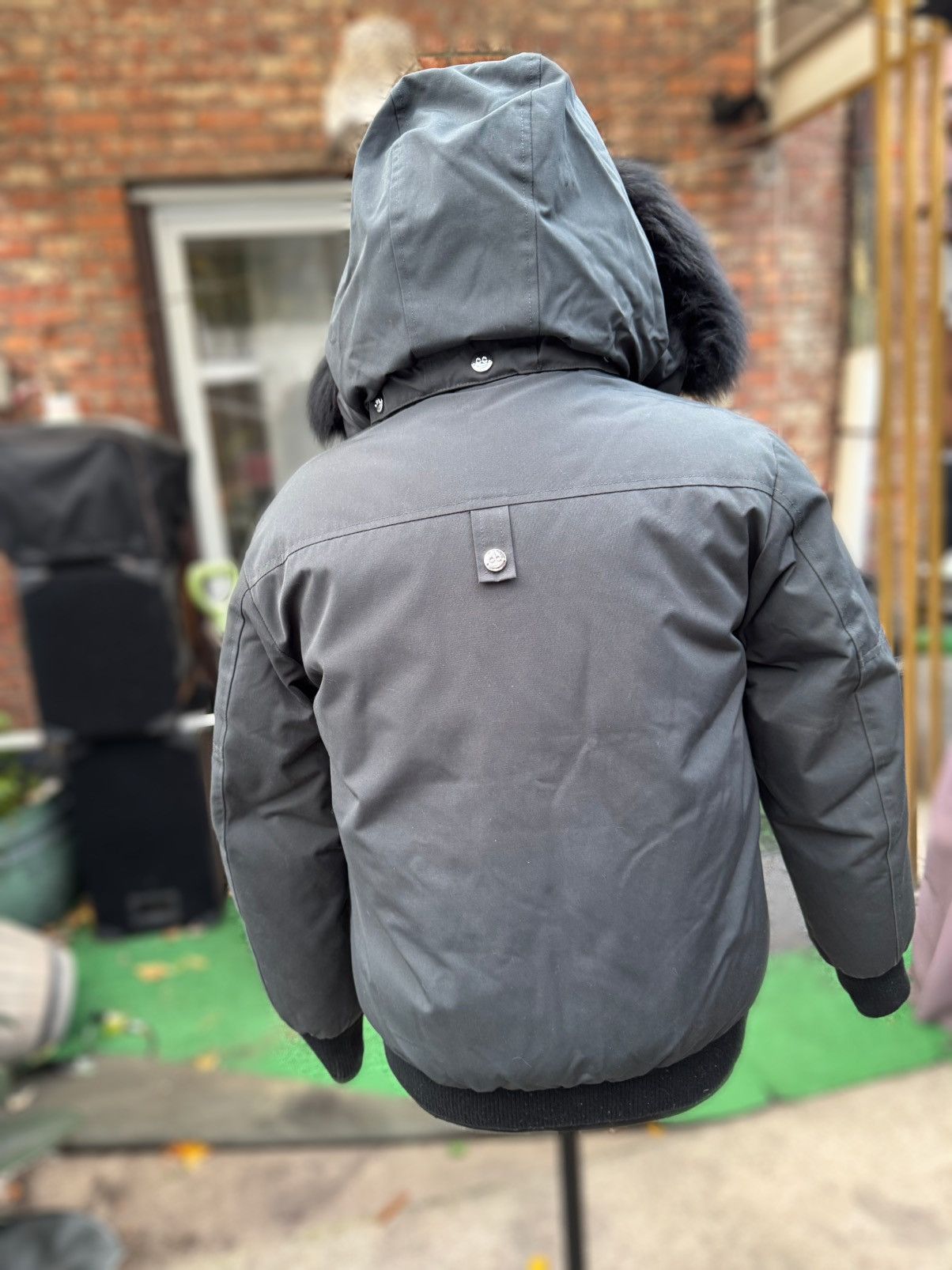 Moose Knuckles Moose Knuckles shearling Bomber Granite/Black L — Like New Size US XS / EU 42 / 0 - 19 Thumbnail