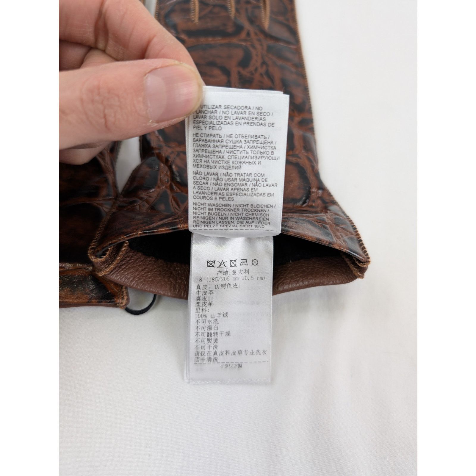 Bottega Veneta o1rshd1 Q:3 / Size: 8 / Embossed Croc Leather Gloves Barrel Size ONE SIZE - 13 Thumbnail