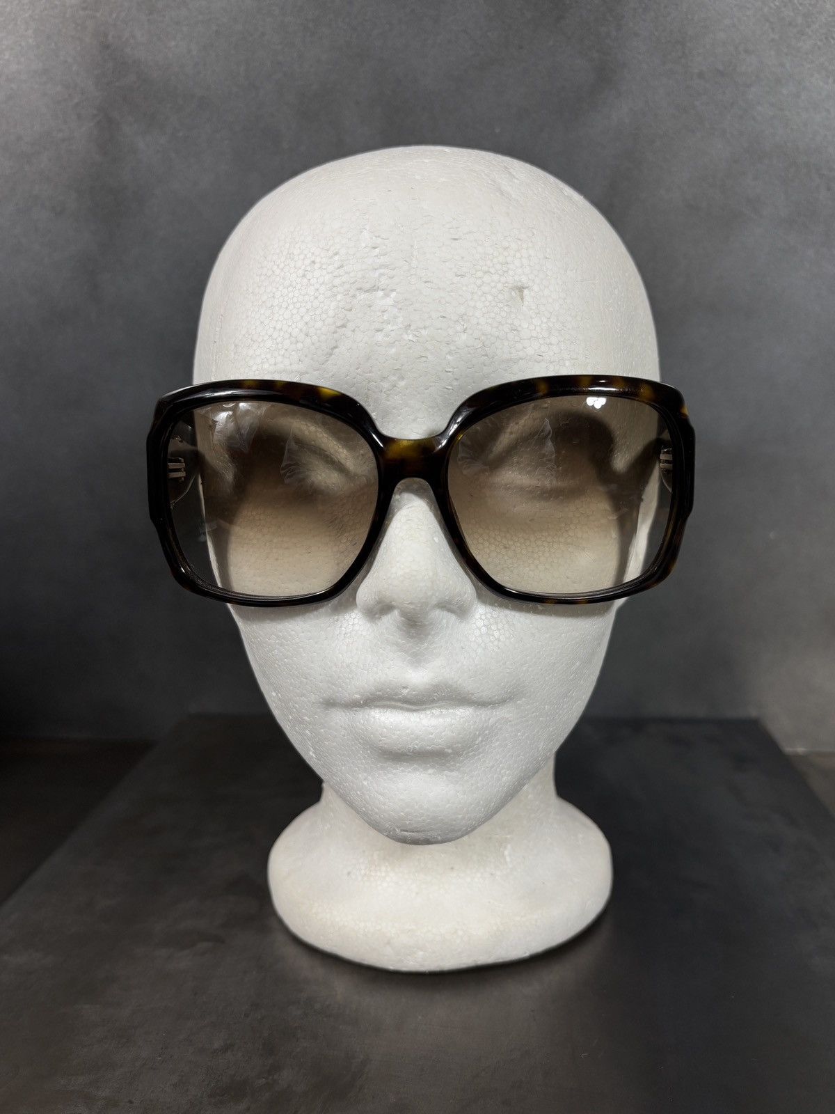 Yves Saint Laurent Yves Saint Laurent Sunglasses Oversized 2010s Size ONE SIZE - 8 Thumbnail