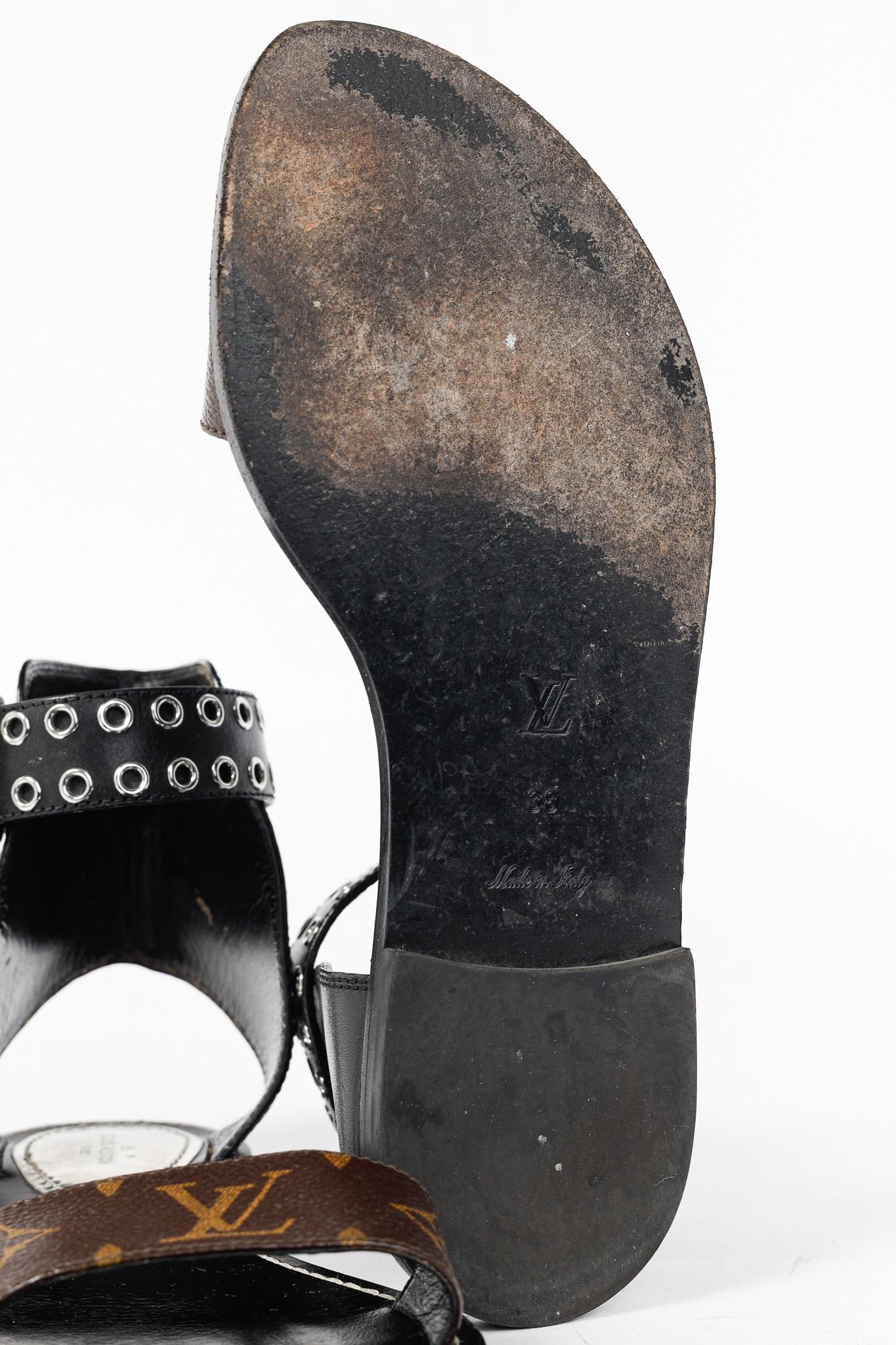 Louis Vuitton Louis Vuitton Passenger Monogram Calfskin Flat Sandals Size US 7.5 / IT 37.5 - 5 Thumbnail