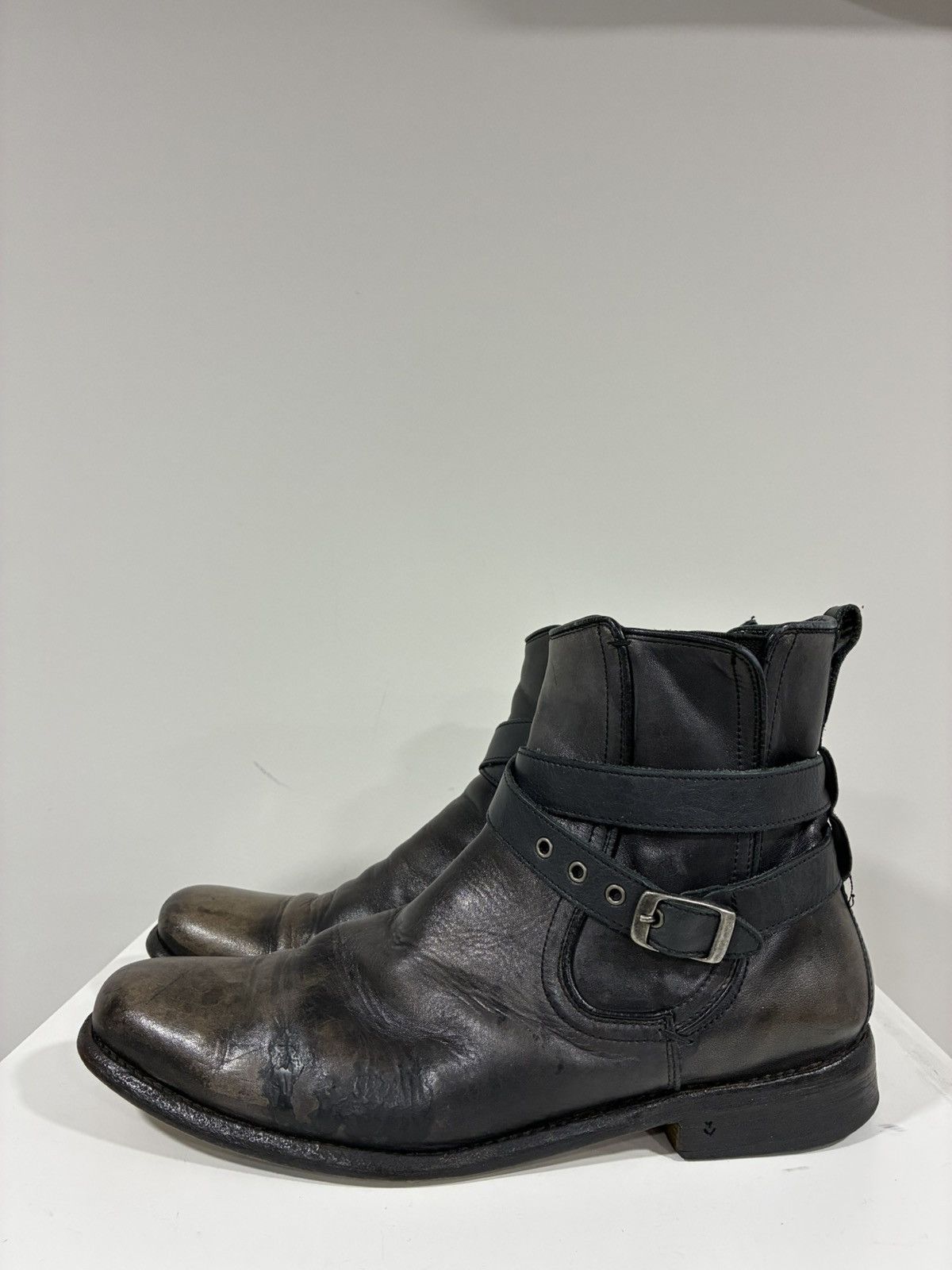 John Varvatos Bowery Buckled Chelsea Boot 10.5 or EU 44.5 Size US 10.5 / EU 43-44 - 5 Thumbnail