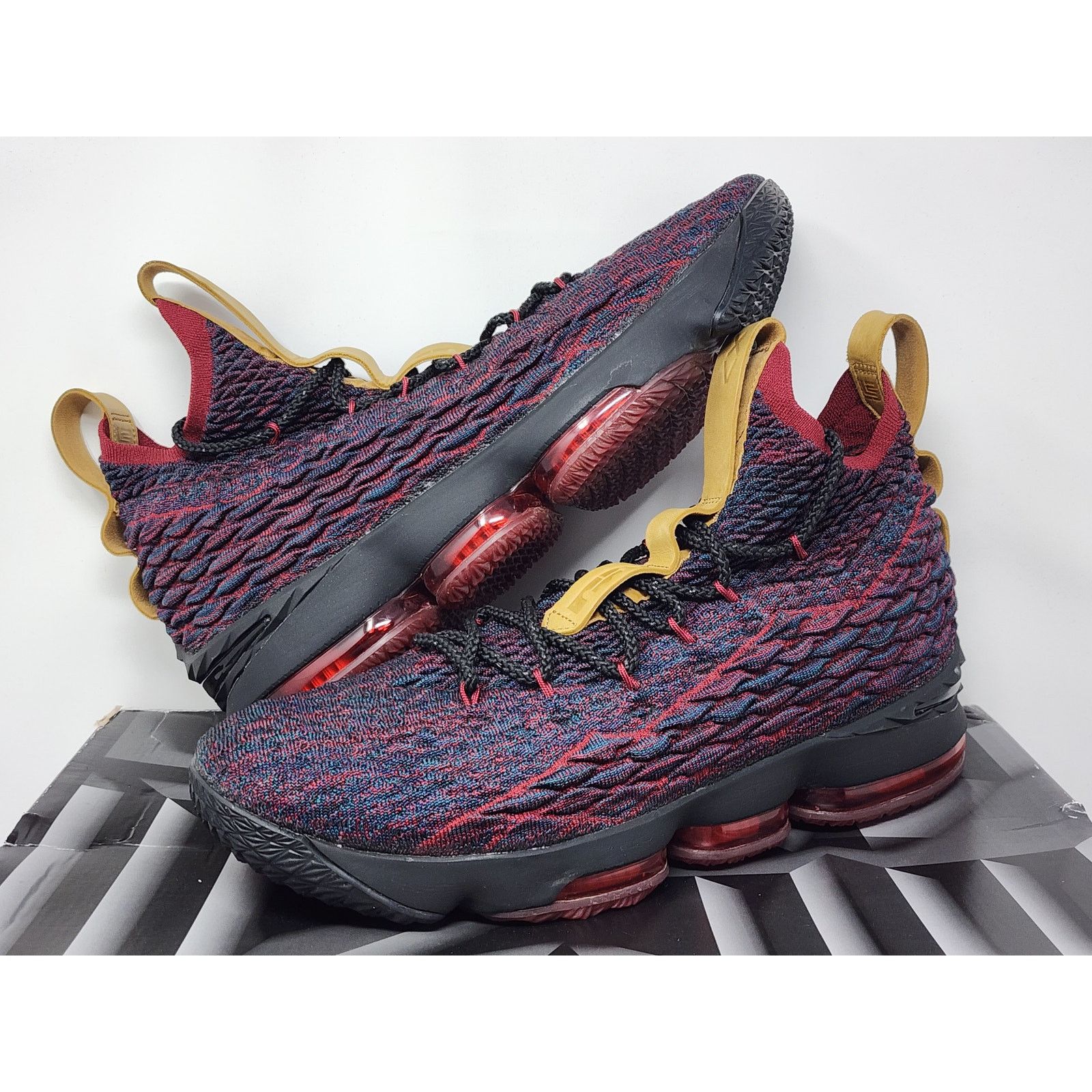 Nike LeBron 15 New Heights Nike LeBron 15 new heights 7 (40) | Mercari main image 3